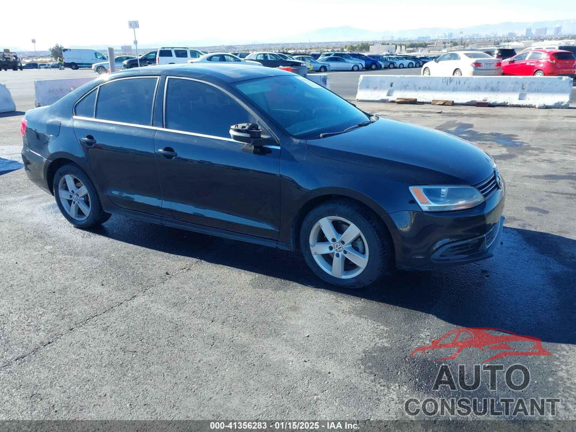 VOLKSWAGEN JETTA 2013 - 3VWLL7AJ2DM383766
