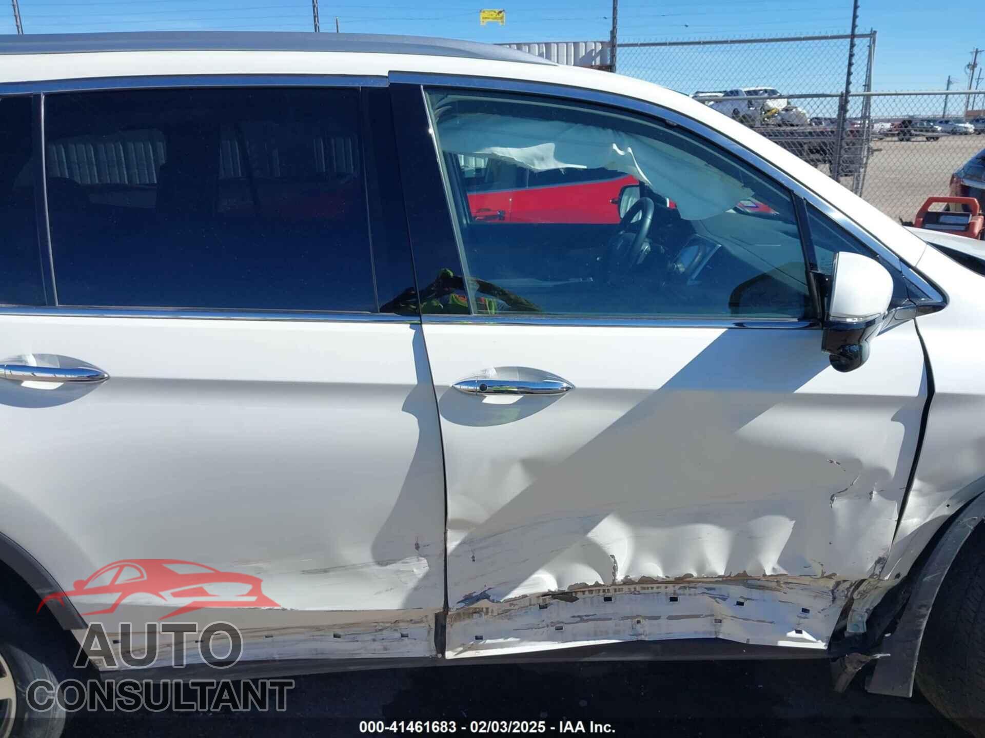 HONDA PILOT 2017 - 5FNYF6H96HB004087