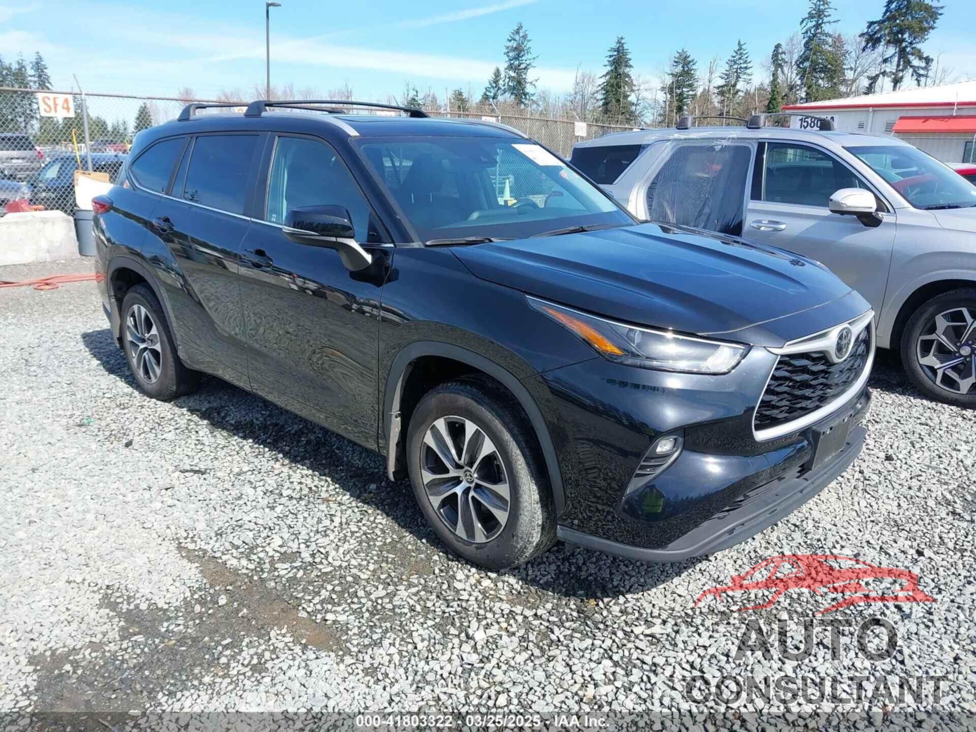 TOYOTA HIGHLANDER 2023 - 5TDKDRBH4PS028847