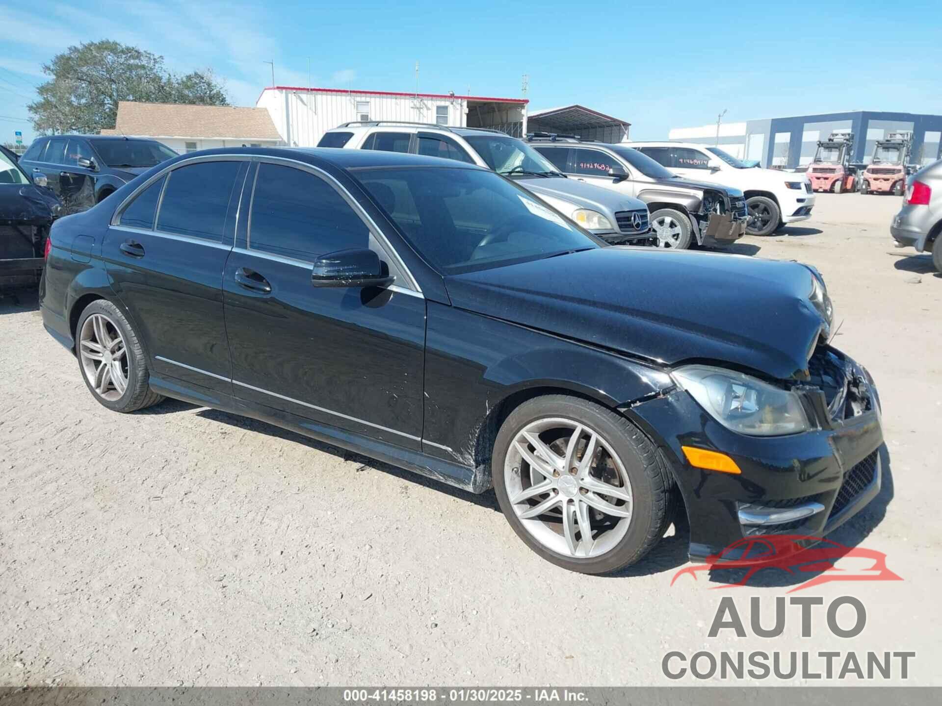 MERCEDES-BENZ C 250 2013 - WDDGF4HB1DA777870