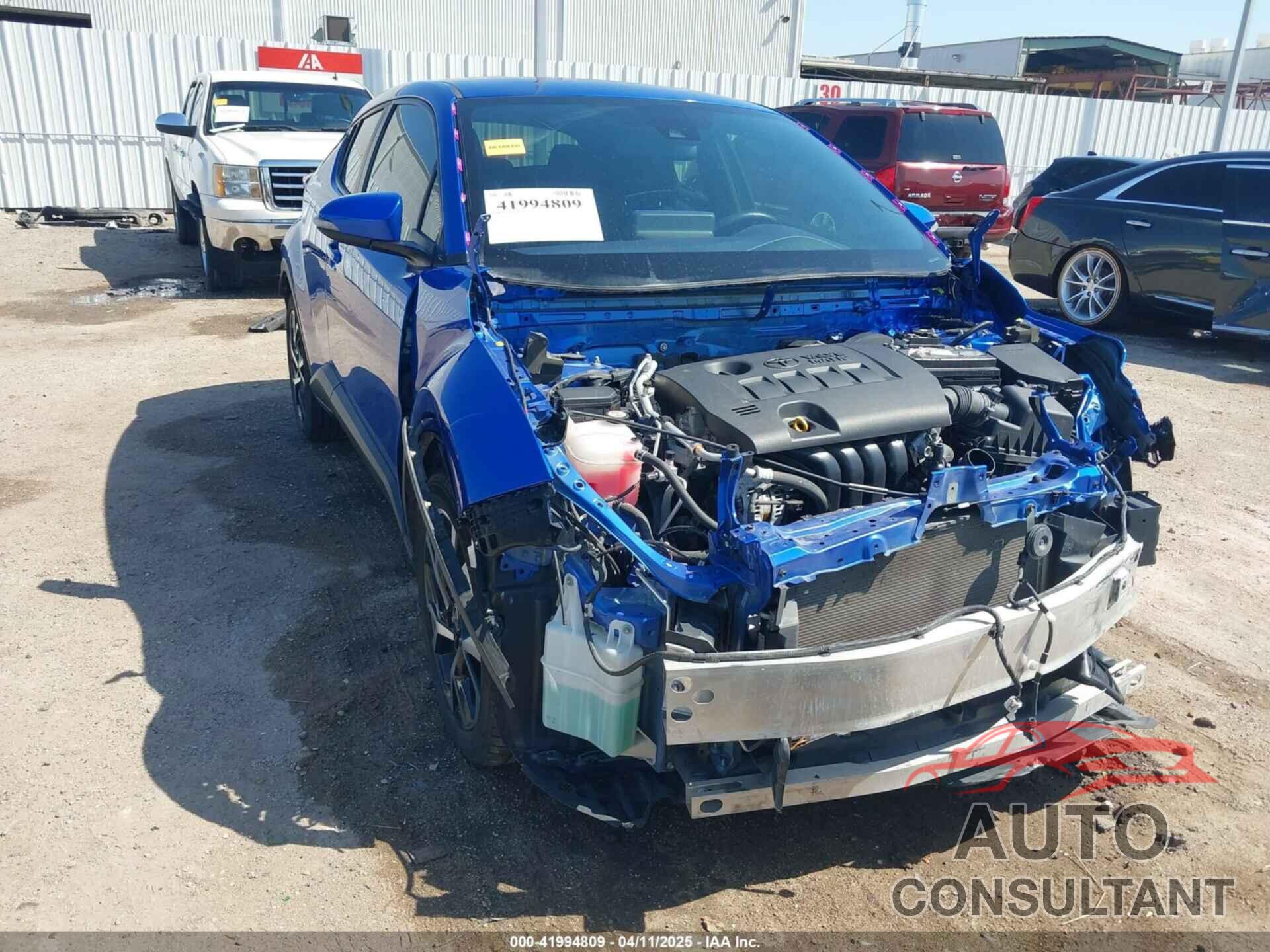 TOYOTA C-HR 2020 - JTNKHMBX7L1077218
