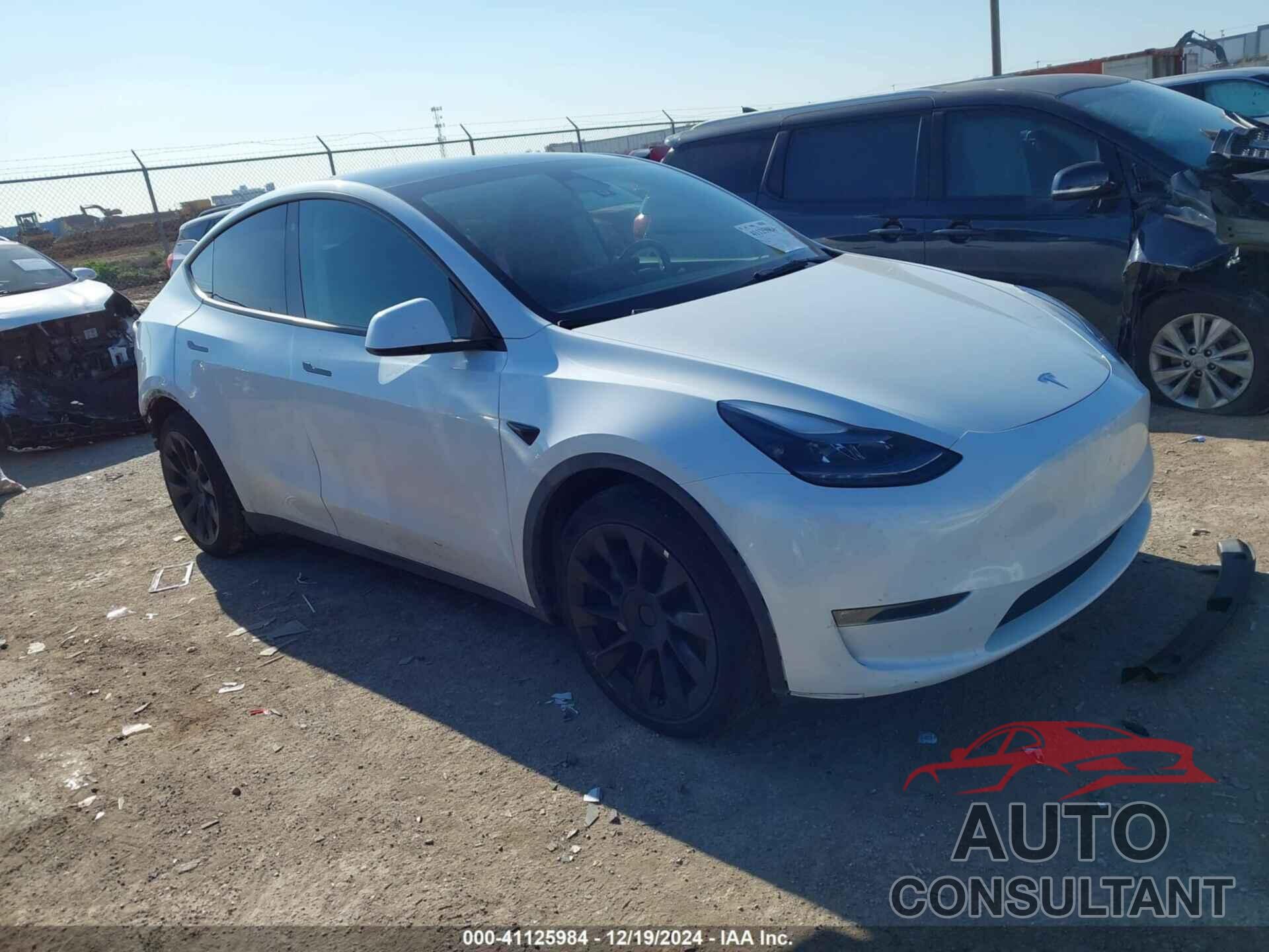 TESLA MODEL Y 2023 - 7SAYGAEEXPF598086