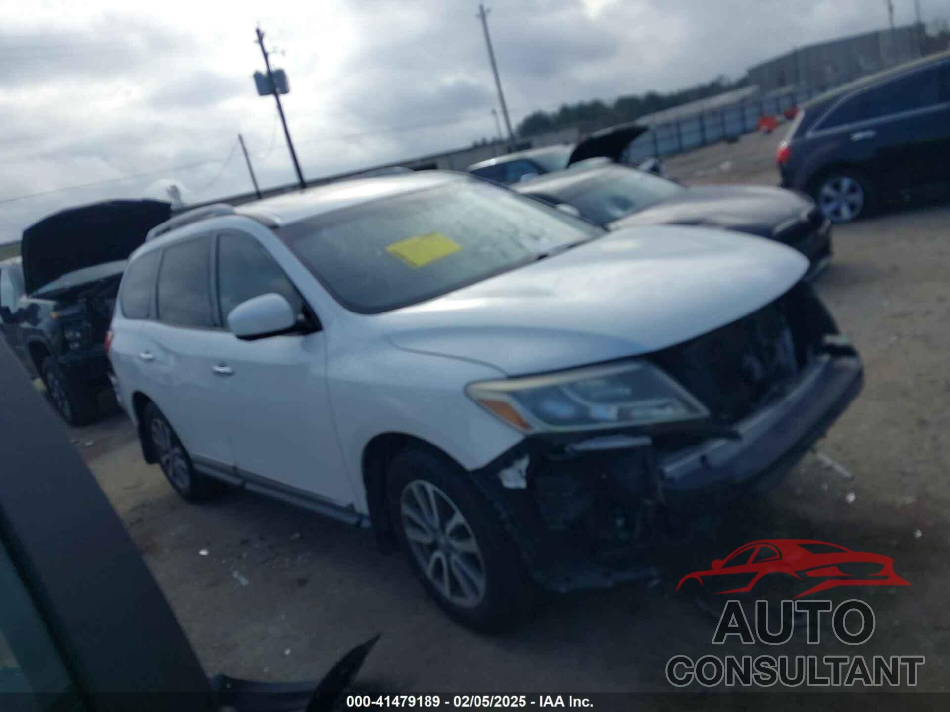 NISSAN PATHFINDER 2015 - 5N1AR2MN9FC616231