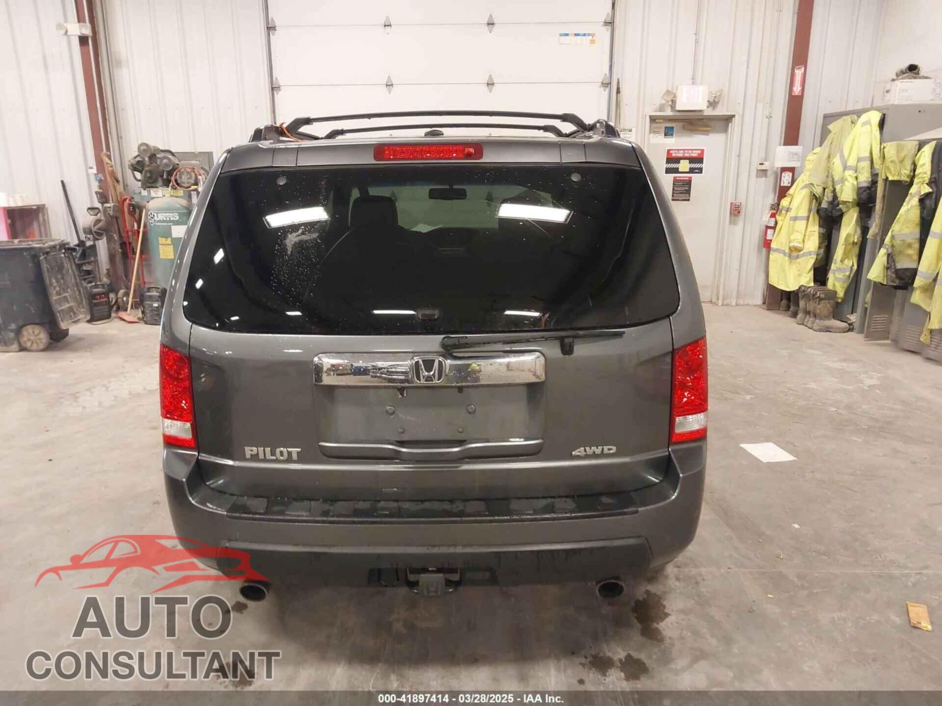 HONDA PILOT 2011 - 5FNYF4H54BB079105