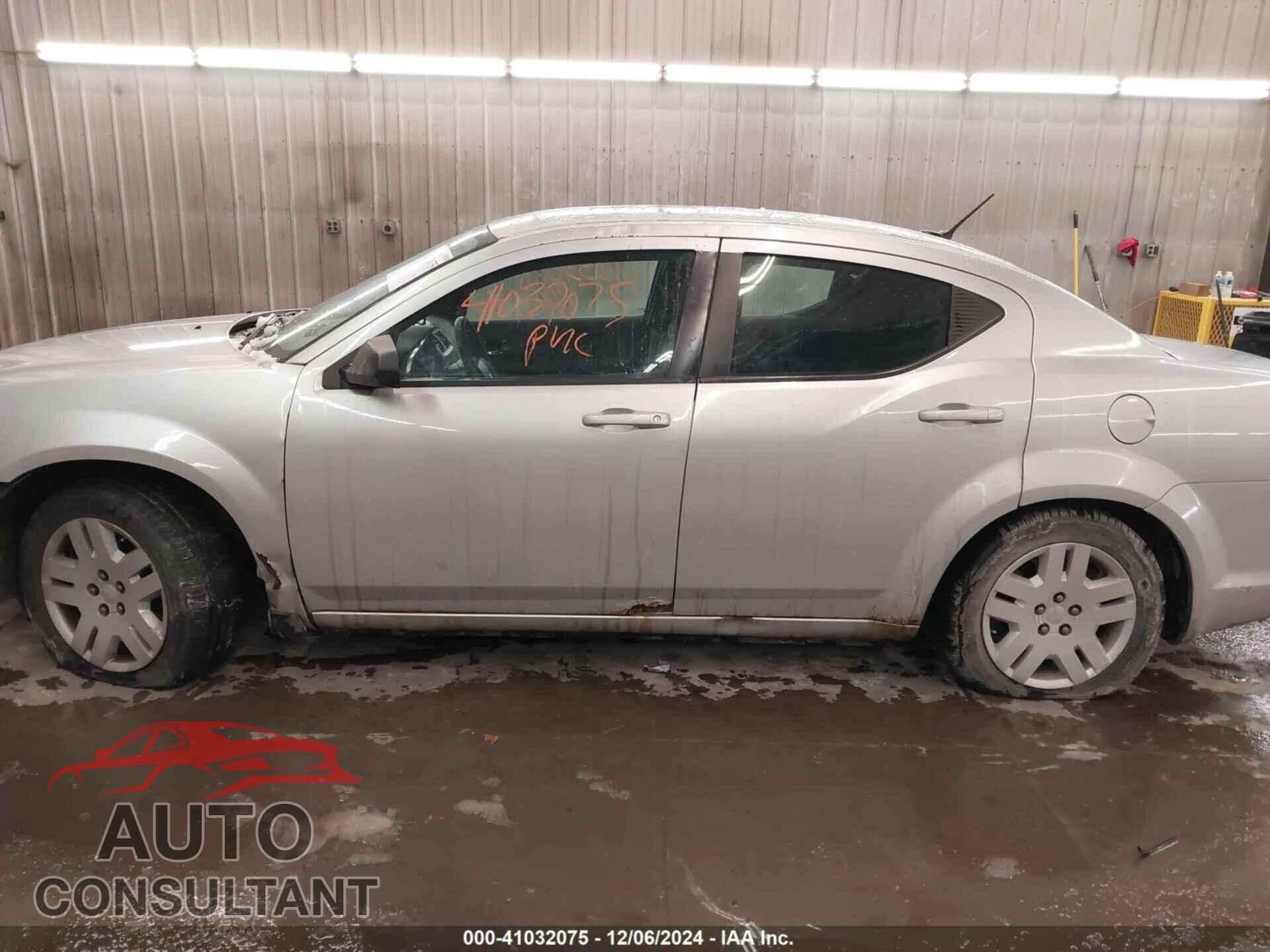 DODGE AVENGER 2011 - 1B3BD4FB6BN620730