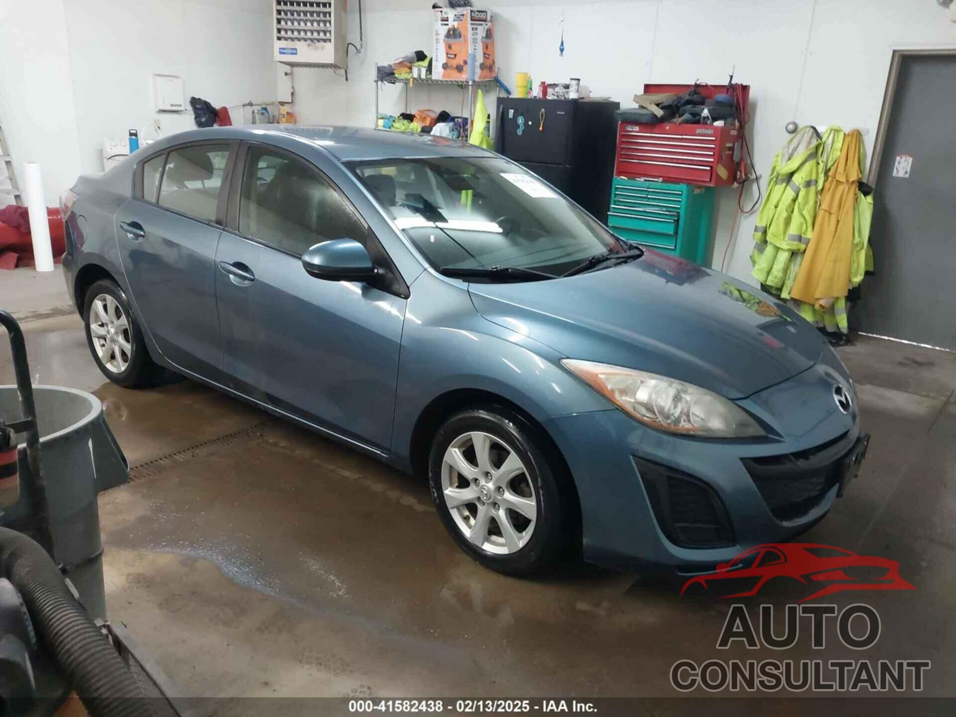 MAZDA MAZDA3 2011 - JM1BL1VF3B1900925