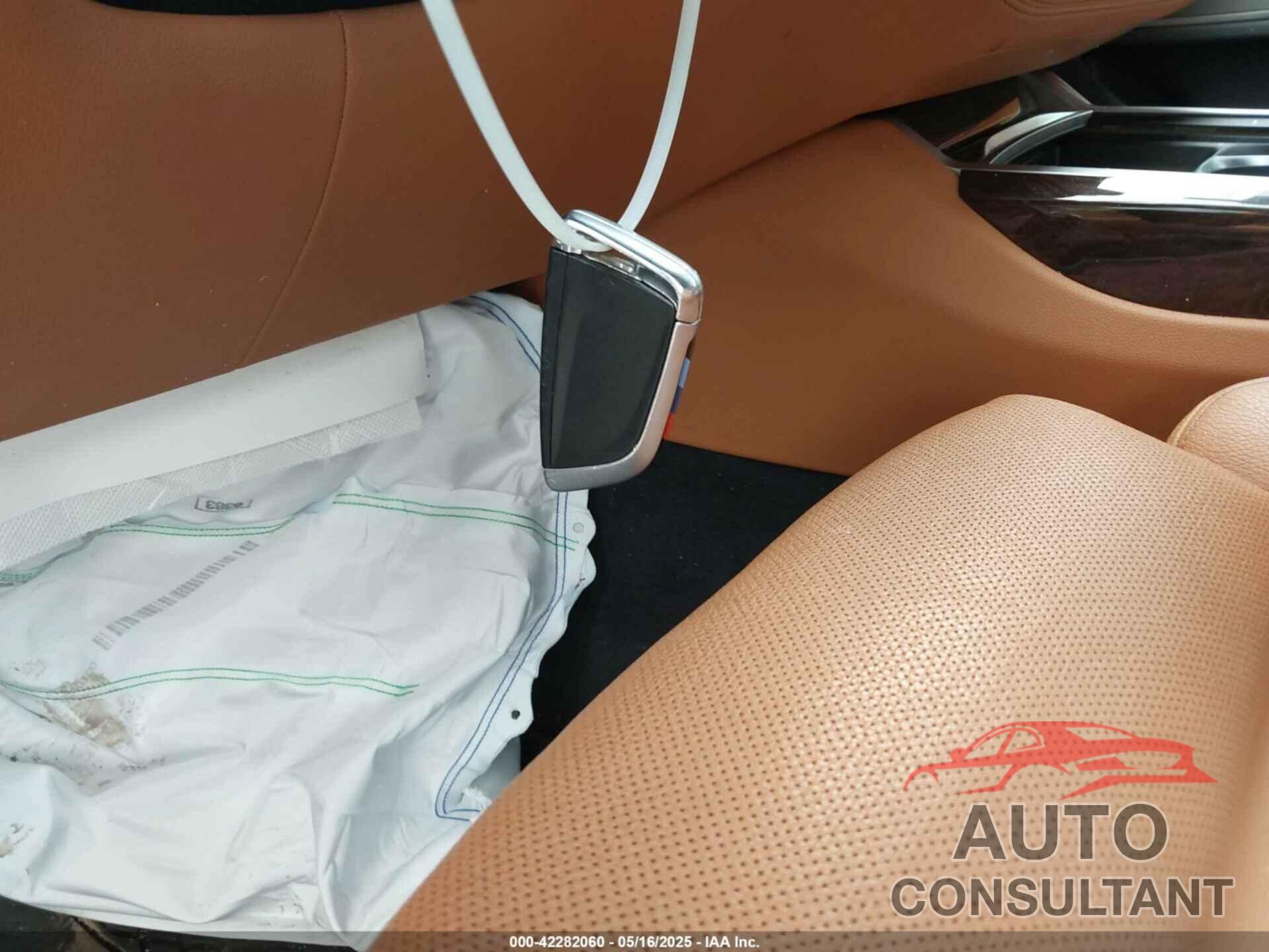 BMW 740I 2019 - WBA7E4C54KGV28663