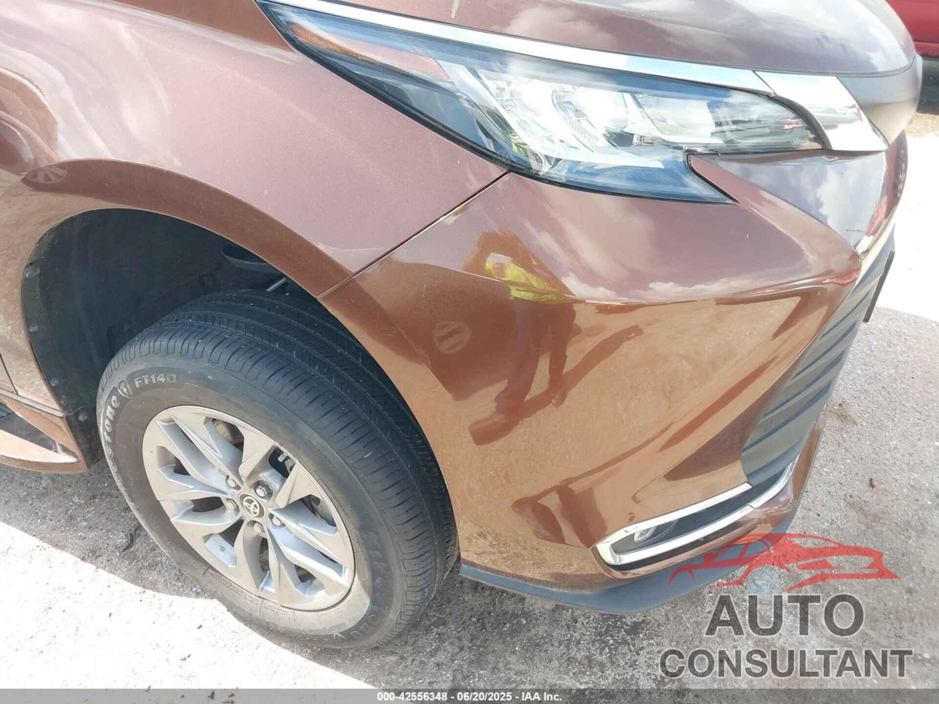 TOYOTA SIENNA 2021 - 5TDJRKEC6MS065866
