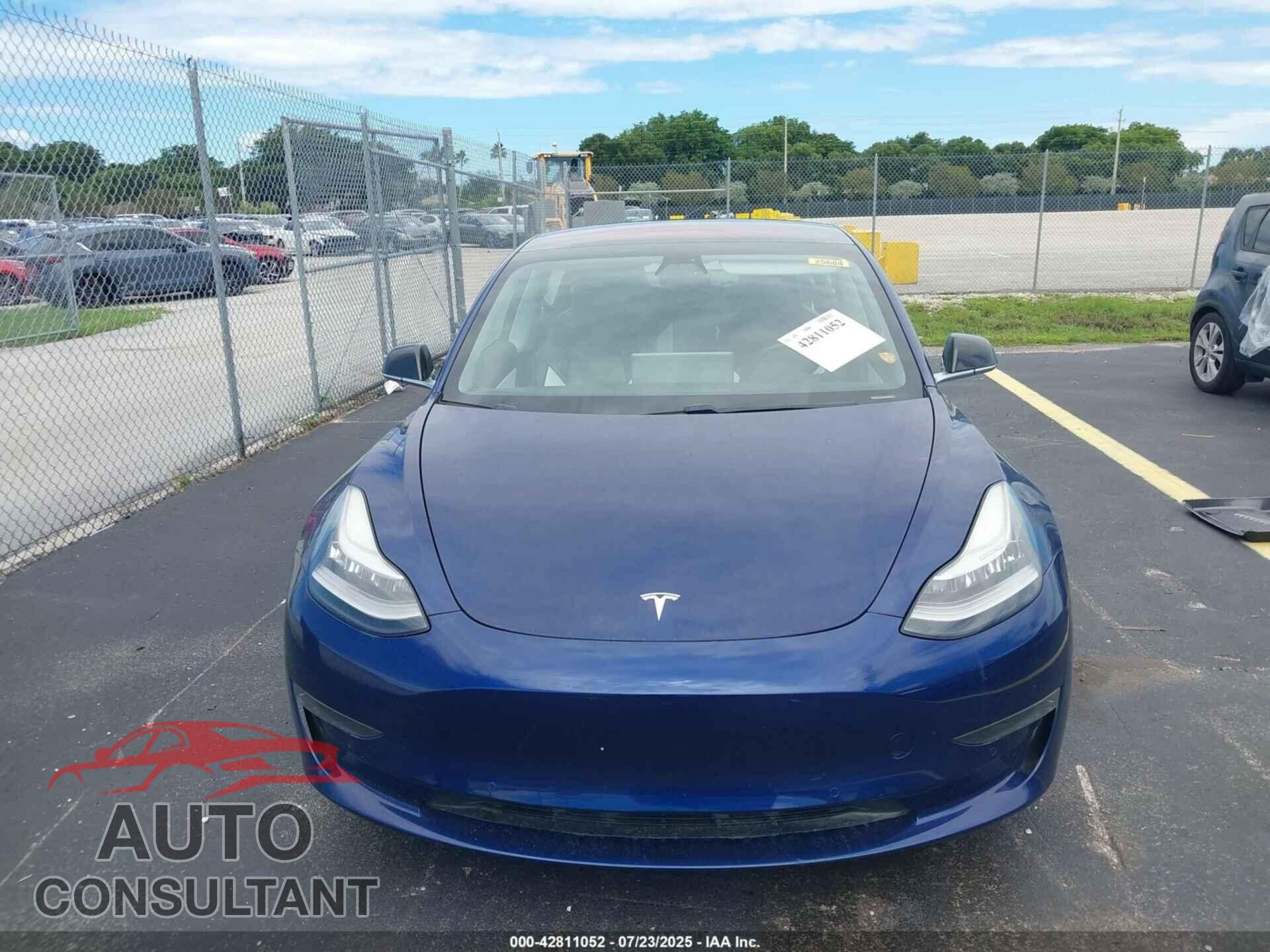 TESLA MODEL 3 2018 - 5YJ3E1EB5JF080784