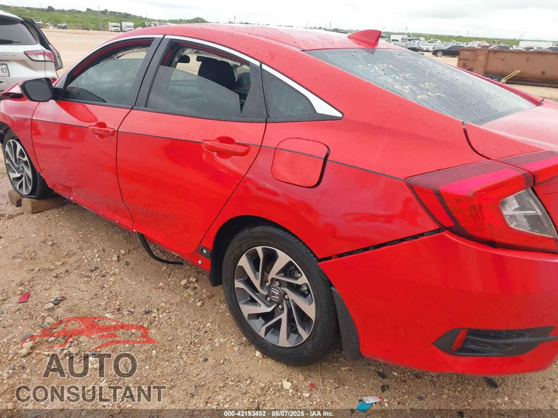 HONDA CIVIC 2017 - 2HGFC2F86HH545249