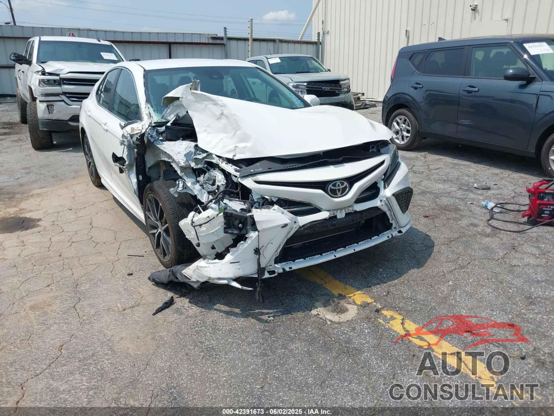 TOYOTA CAMRY 2021 - 4T1G11AK6MU585596