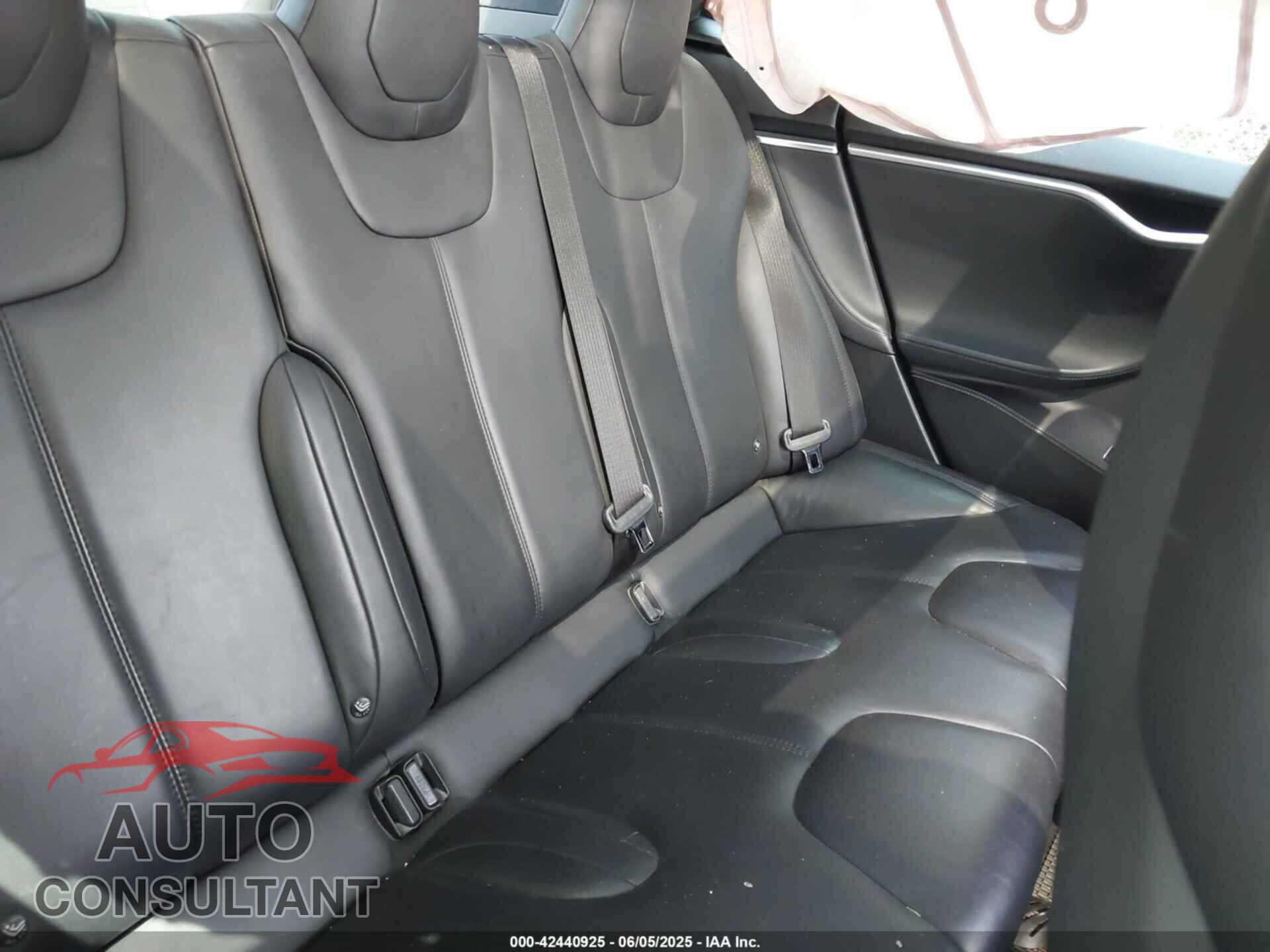 TESLA MODEL S 2015 - 5YJSA1E2XFF117164