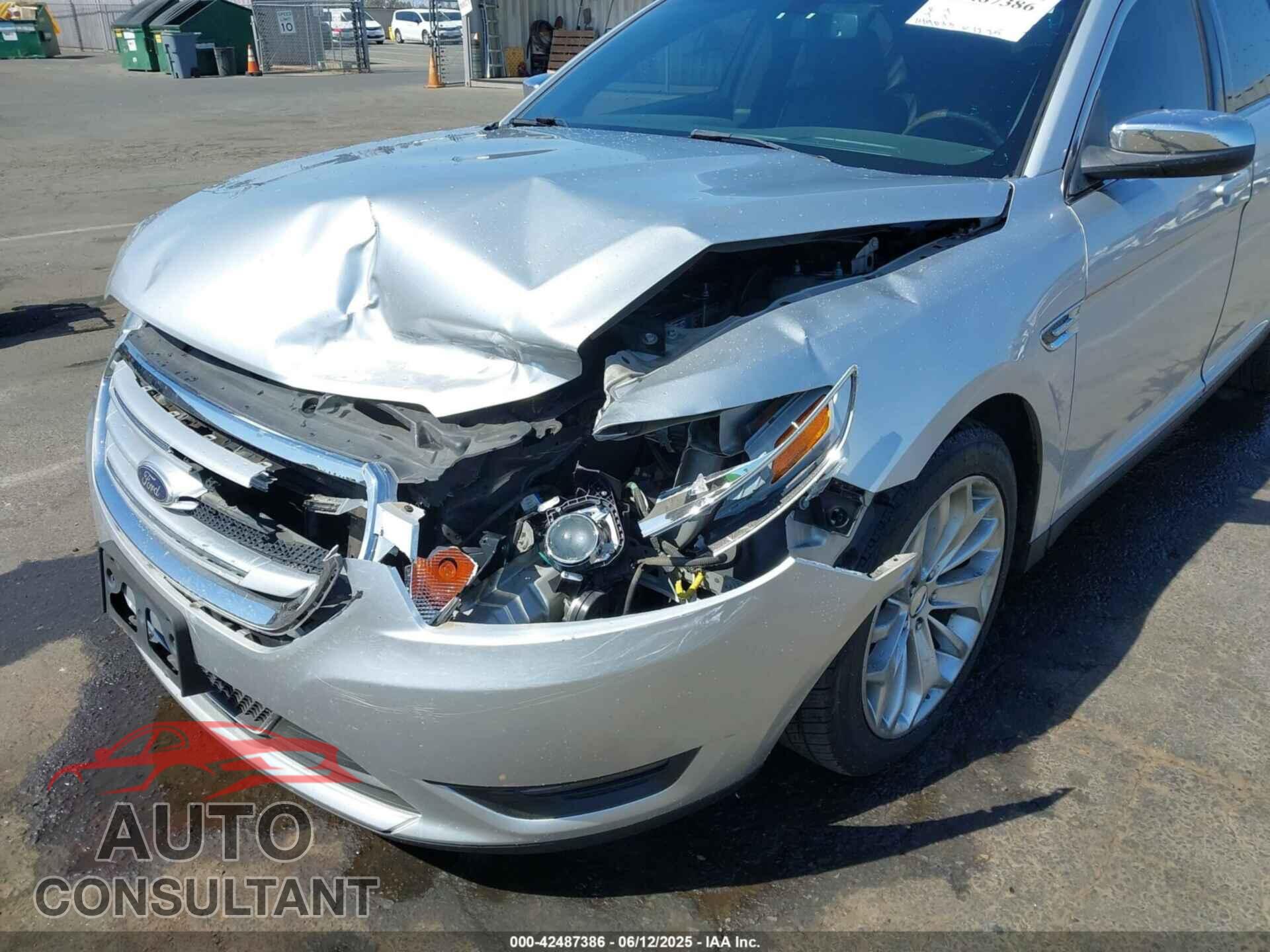 FORD TAURUS 2013 - 1FAHP2F82DG122868