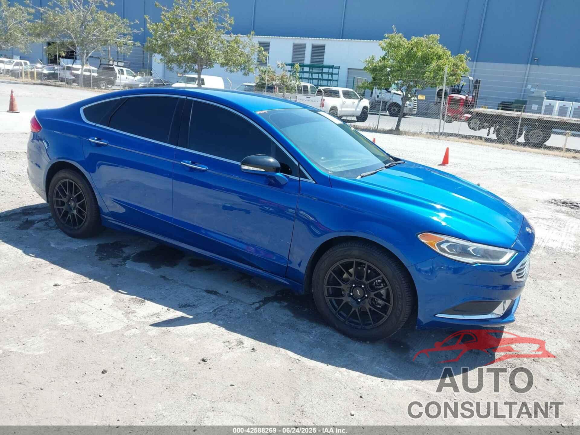 FORD FUSION 2018 - 3FA6P0HD5JR171511