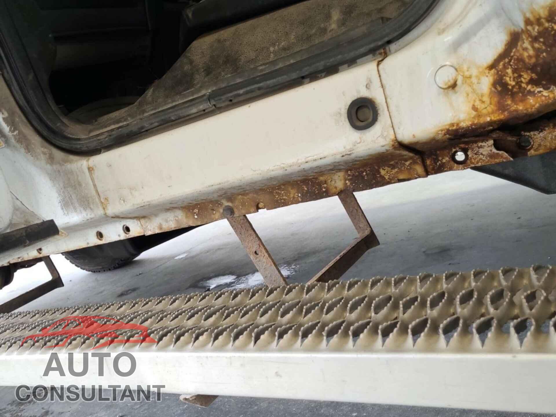FORD F-350 2011 - 1FT8W3B65BEB77458