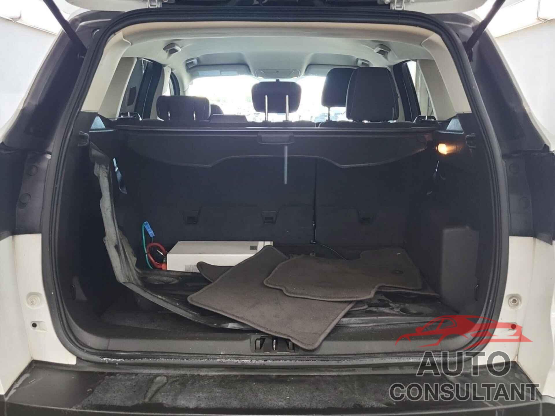 FORD ESCAPE 2017 - 1FMCU0GD9HUC68538