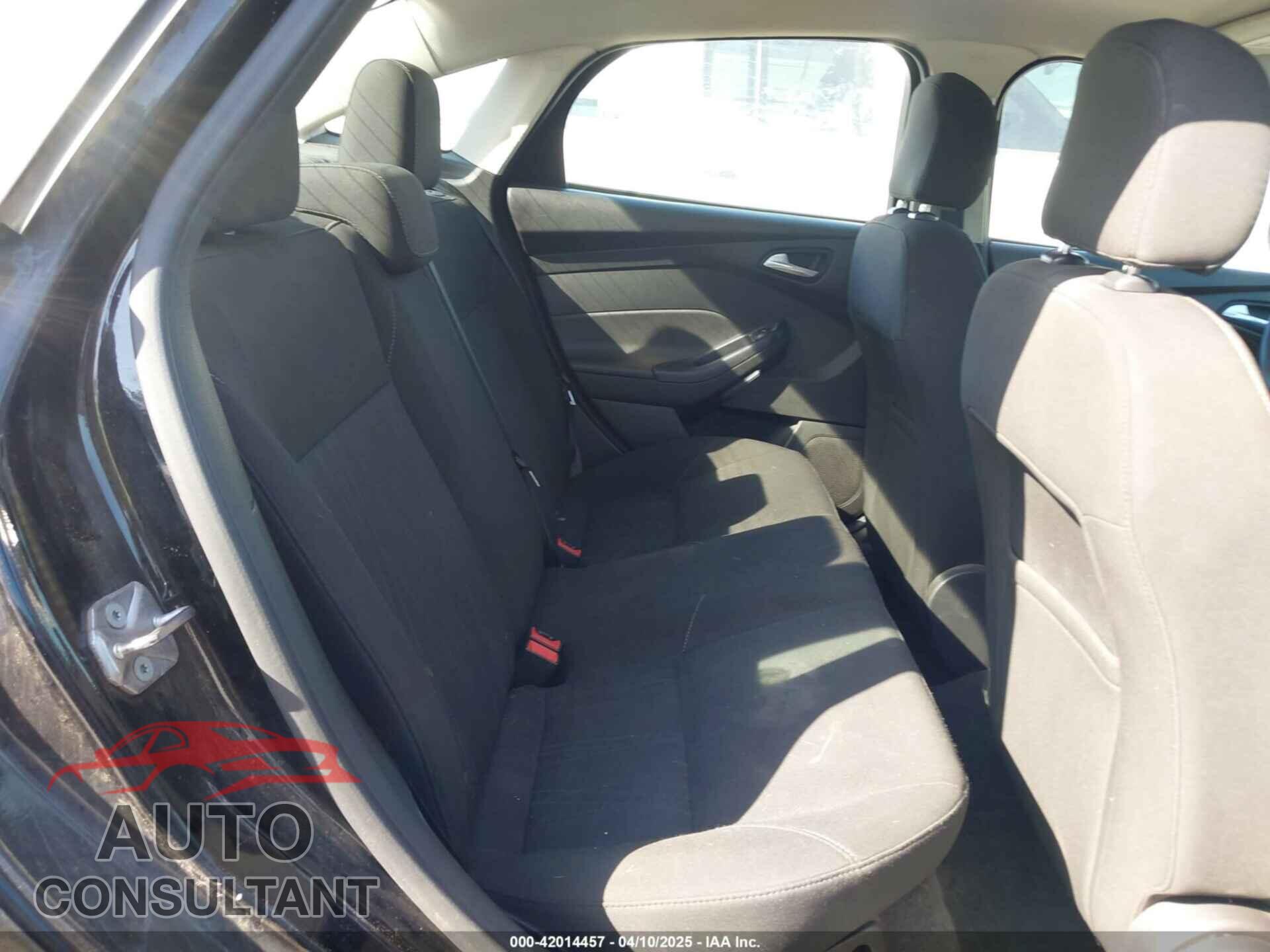FORD FOCUS 2016 - 1FADP3FE7GL202284