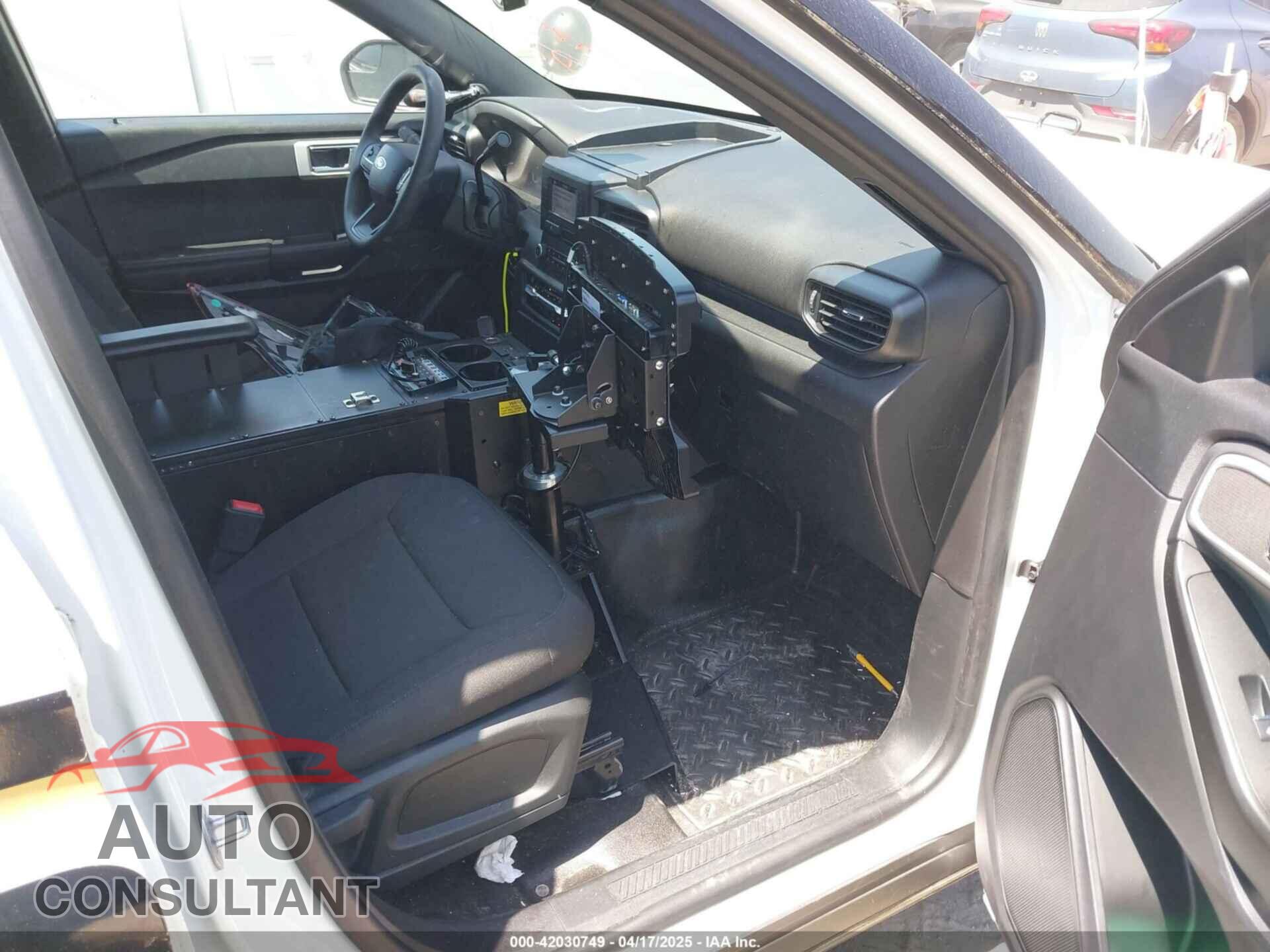 FORD EXPLORER 2016 - 1FM5K7F83GGA71146