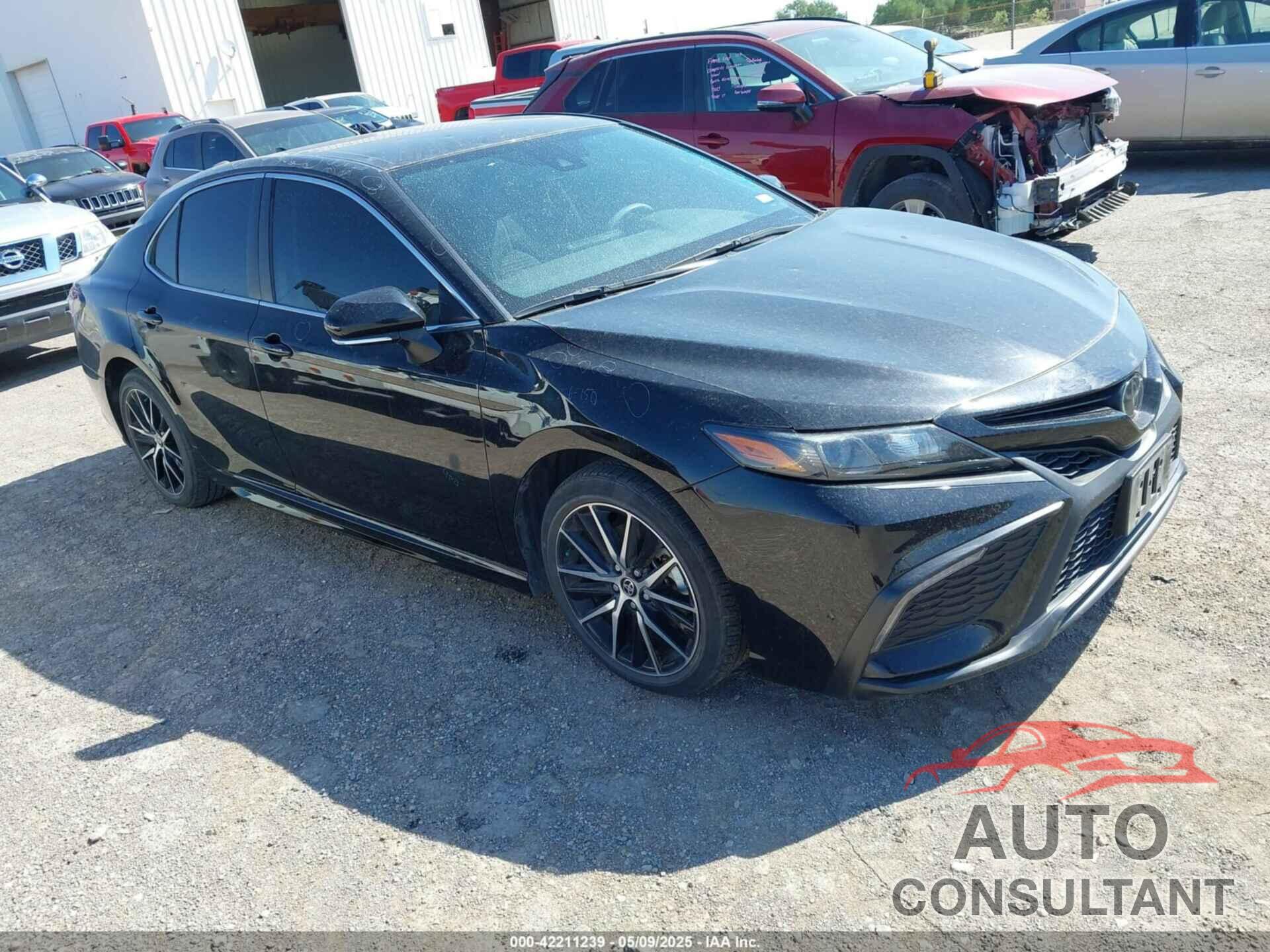 TOYOTA CAMRY 2022 - 4T1G11AK4NU658904