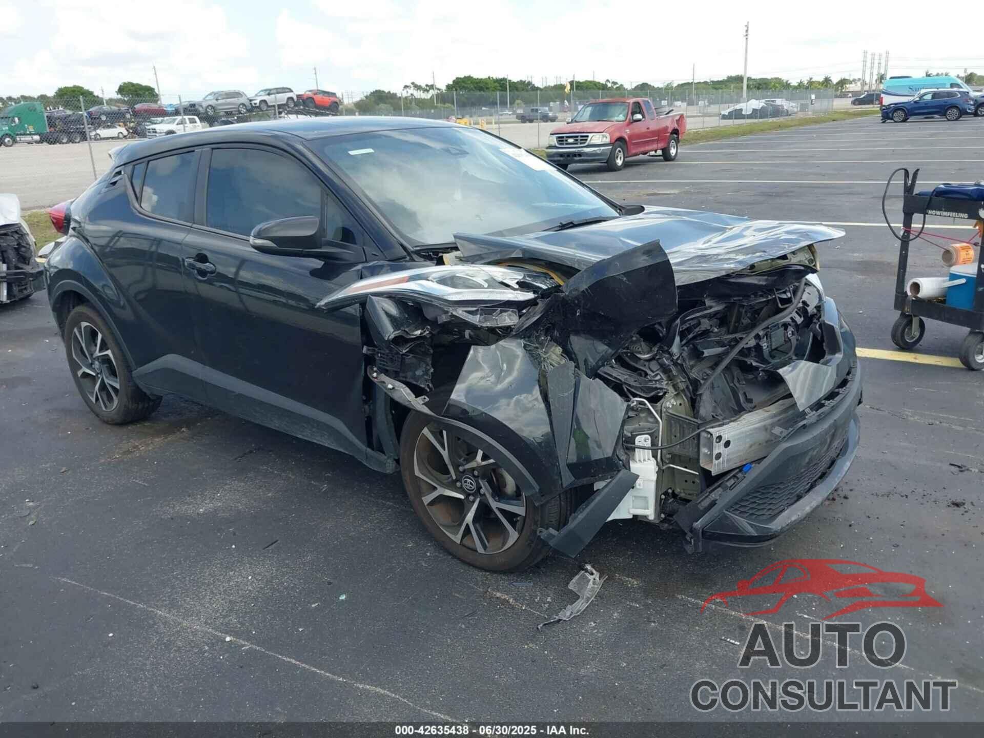 TOYOTA C-HR 2020 - NMTKHMBX9LR118664