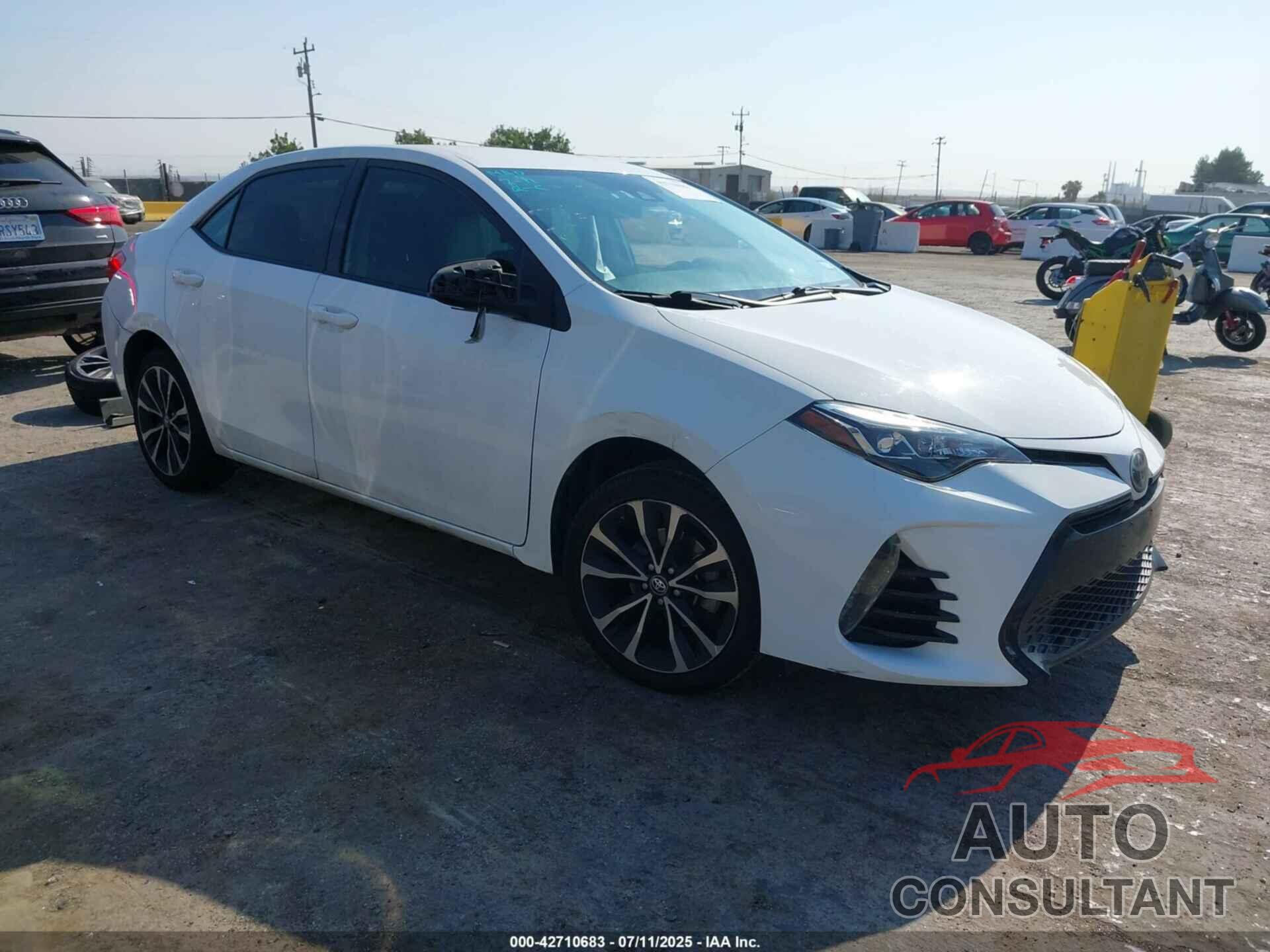 TOYOTA COROLLA 2017 - 5YFBURHE8HP587499