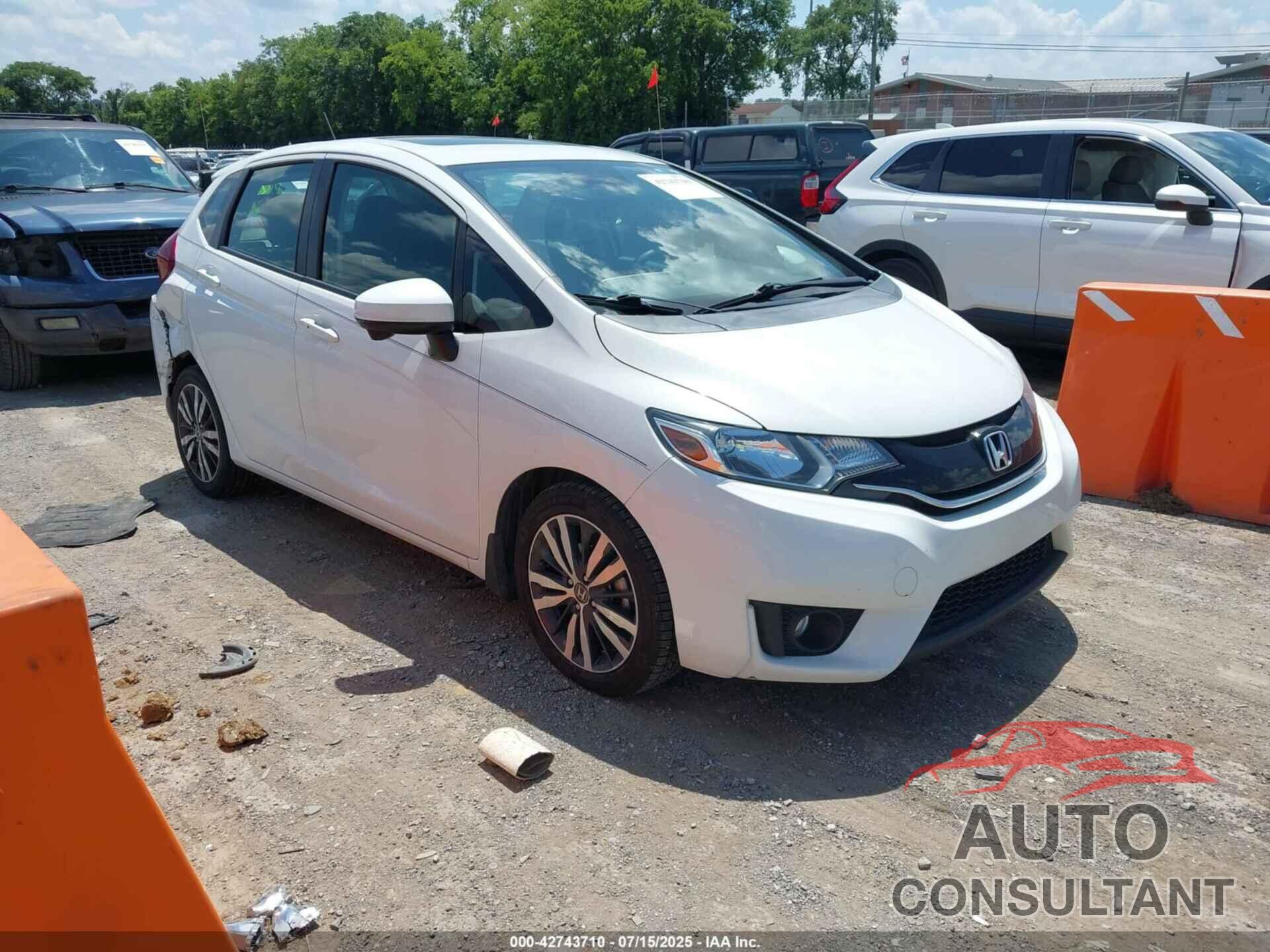 HONDA FIT 2017 - 3HGGK5G74HM711347