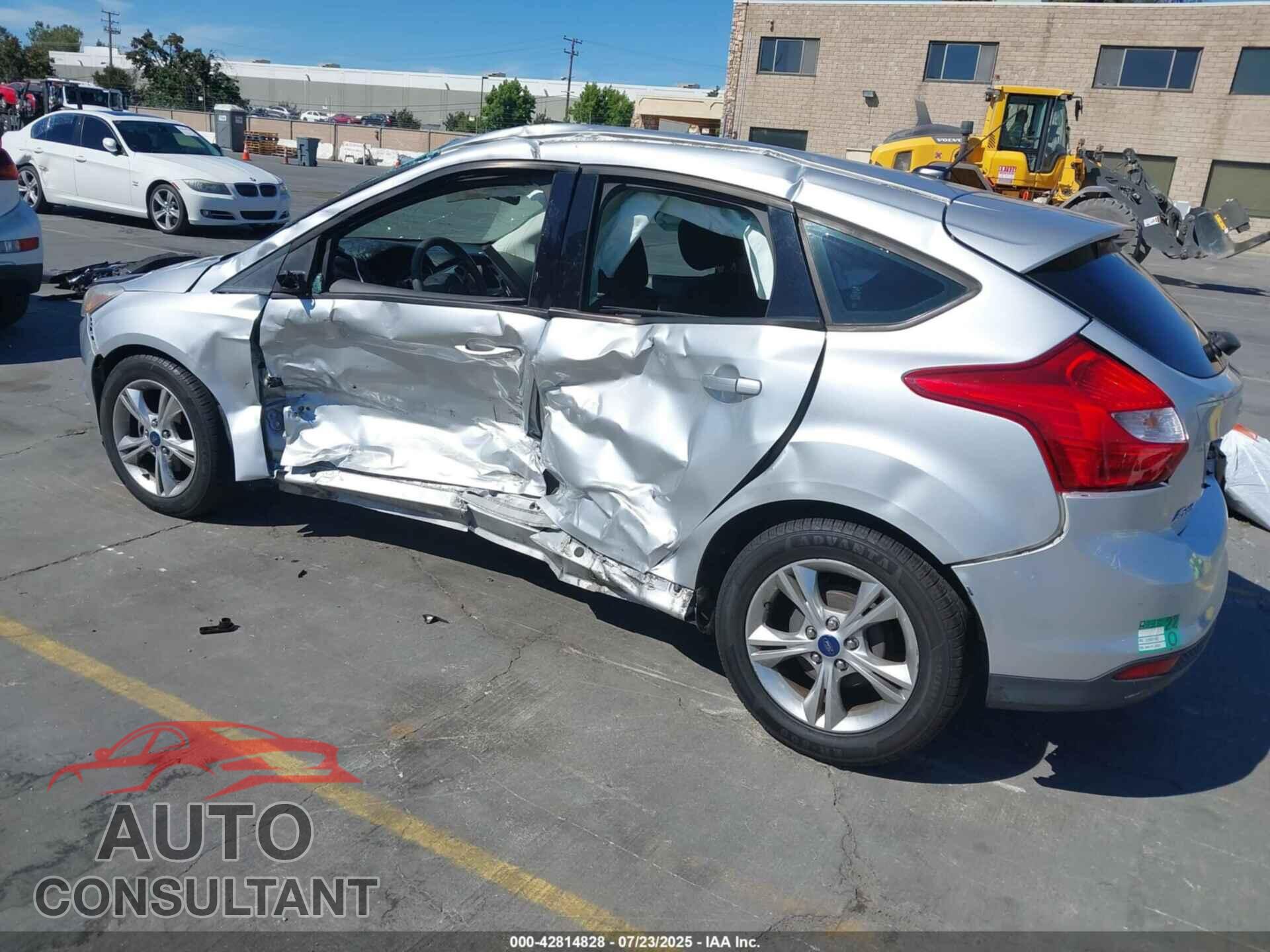 FORD FOCUS 2013 - 1FADP3K2XDL313905