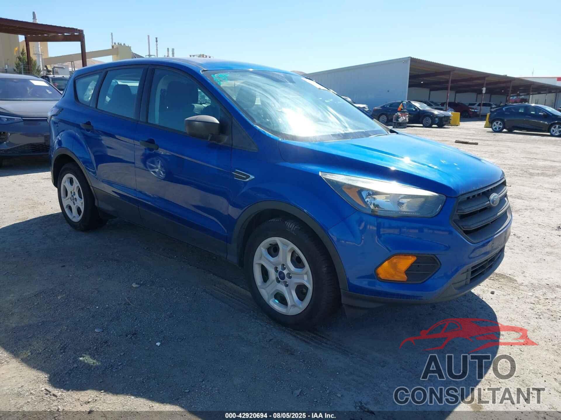 FORD ESCAPE 2018 - 1FMCU0F73JUA86514