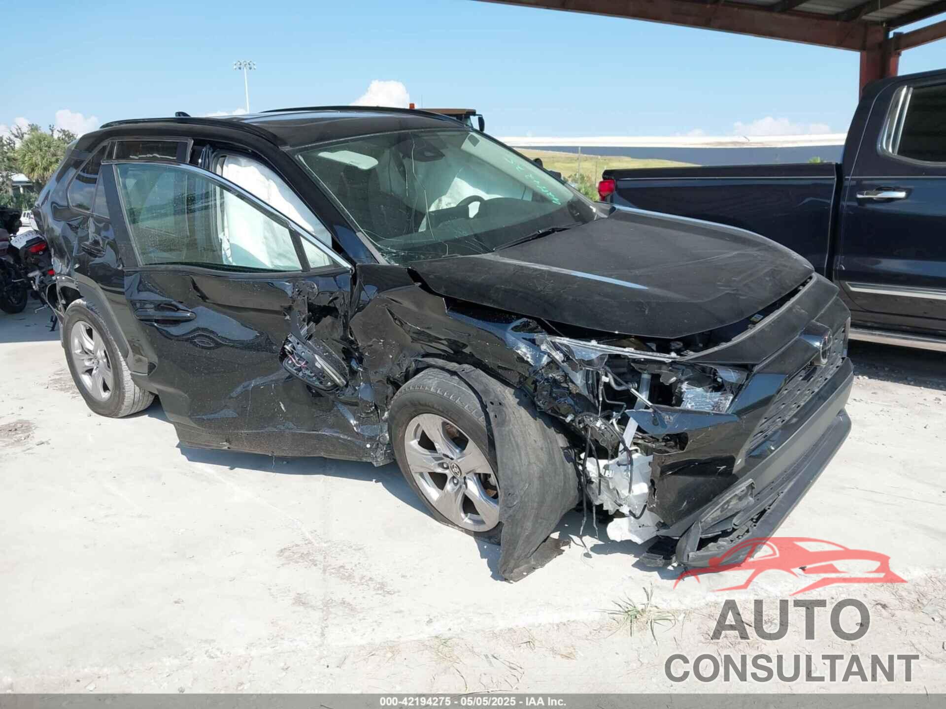 TOYOTA RAV4 2023 - 2T3W1RFVXPW249197