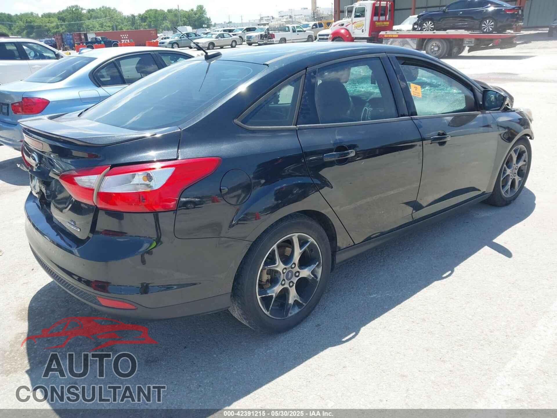 FORD FOCUS 2014 - 1FADP3F22EL237009