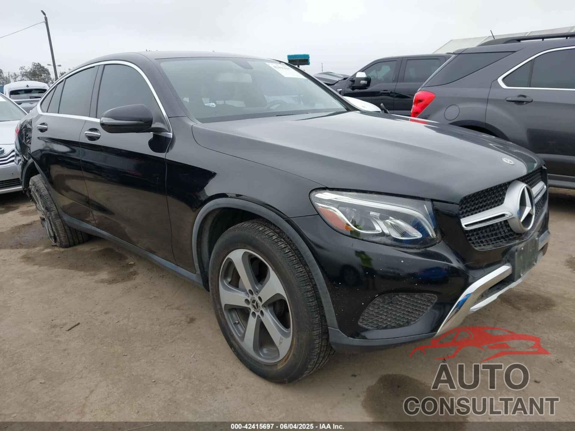 MERCEDES-BENZ GLC 300 COUPE 2017 - WDC0J4KB0HF290679