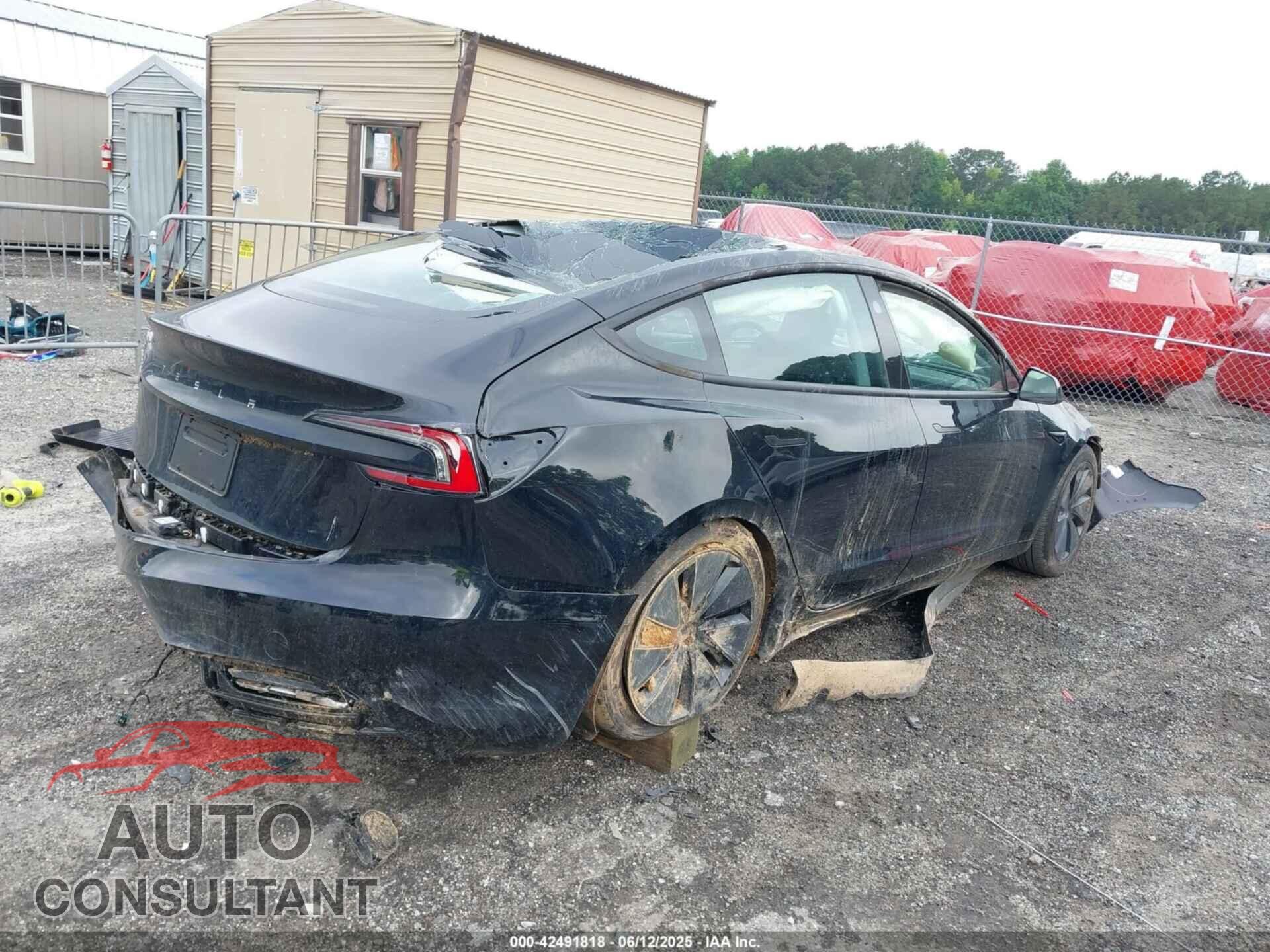 TESLA MODEL 3 2024 - 5YJ3E1EA3RF729159