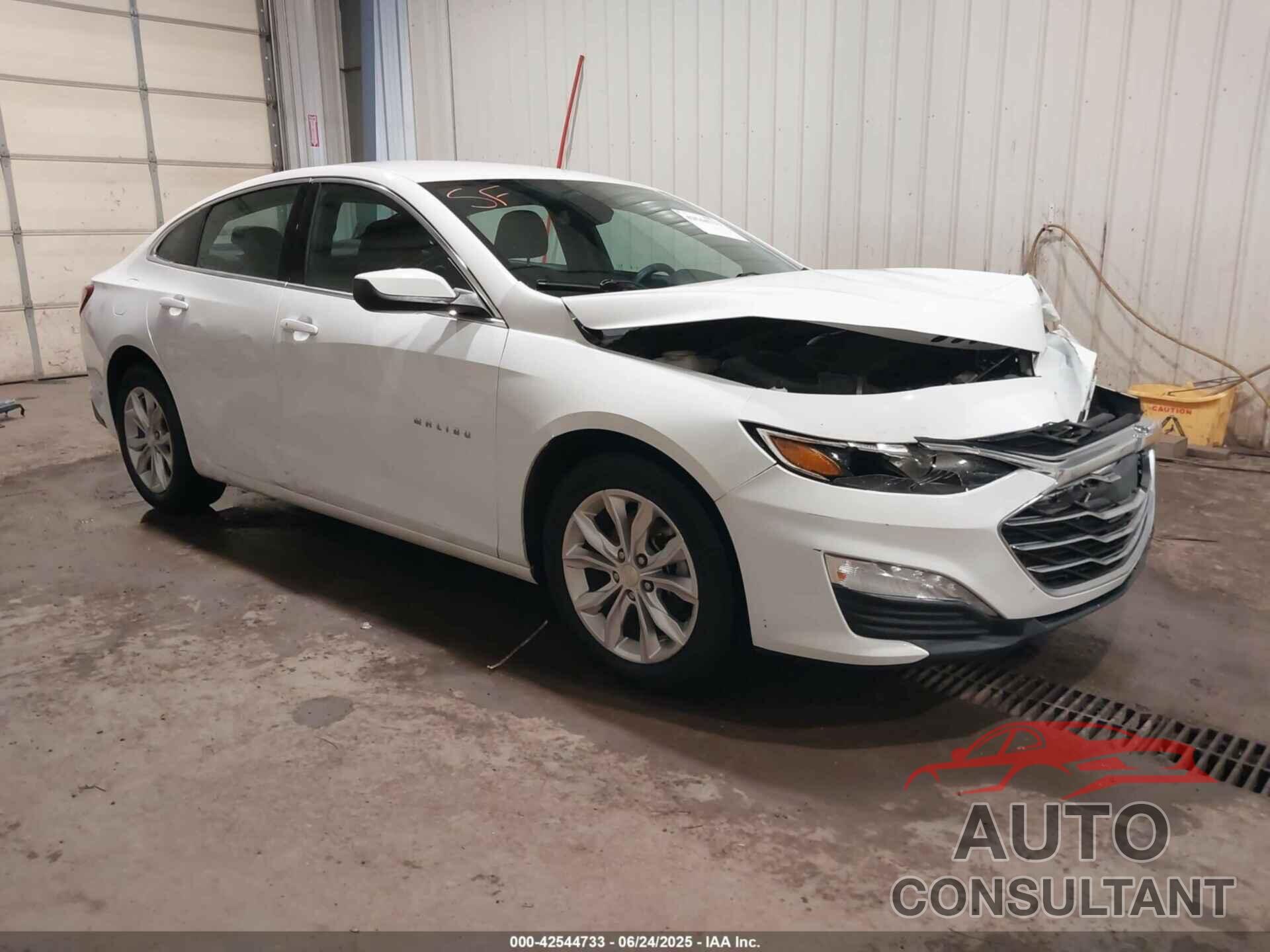 CHEVROLET MALIBU 2020 - 1G1ZD5ST4LF001677