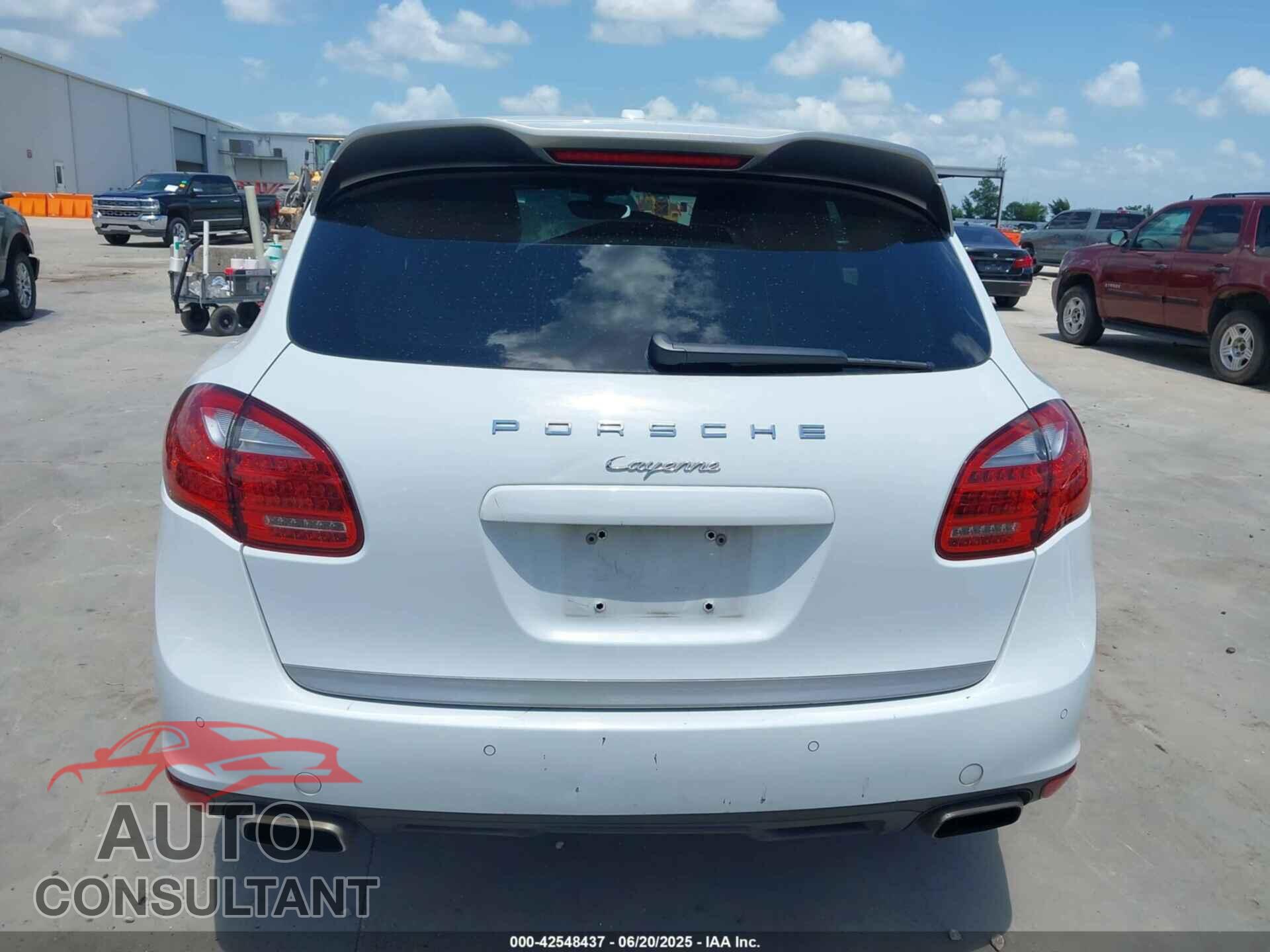 PORSCHE CAYENNE 2014 - WP1AA2A20ELA07810