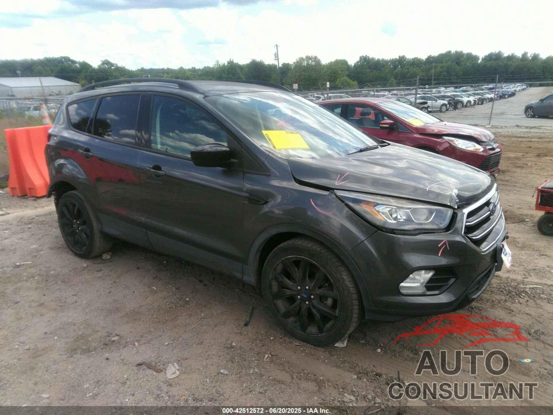 FORD ESCAPE 2019 - 1FMCU0GD7KUB29984