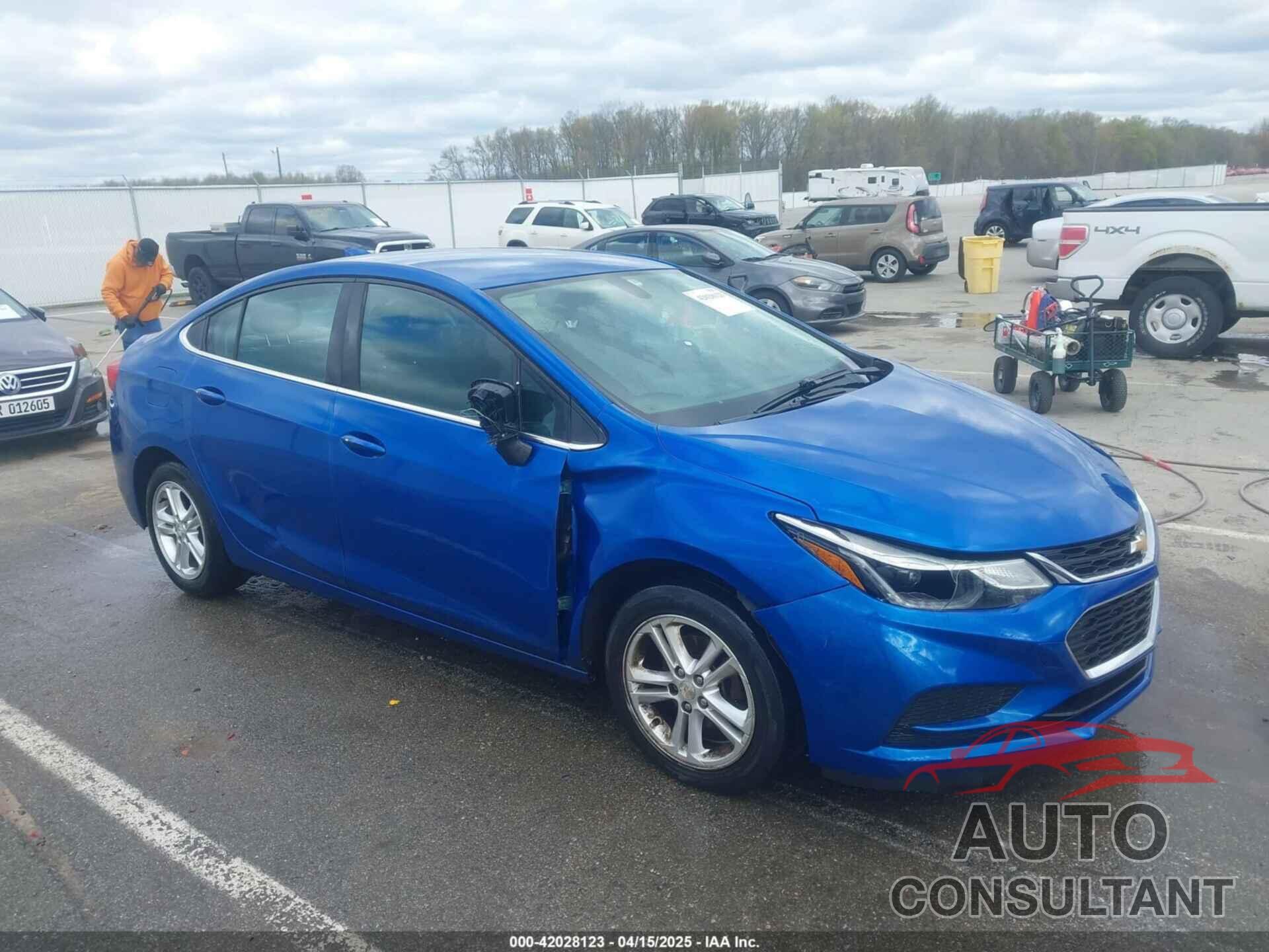 CHEVROLET CRUZE 2016 - 1G1BE5SM7G7303018