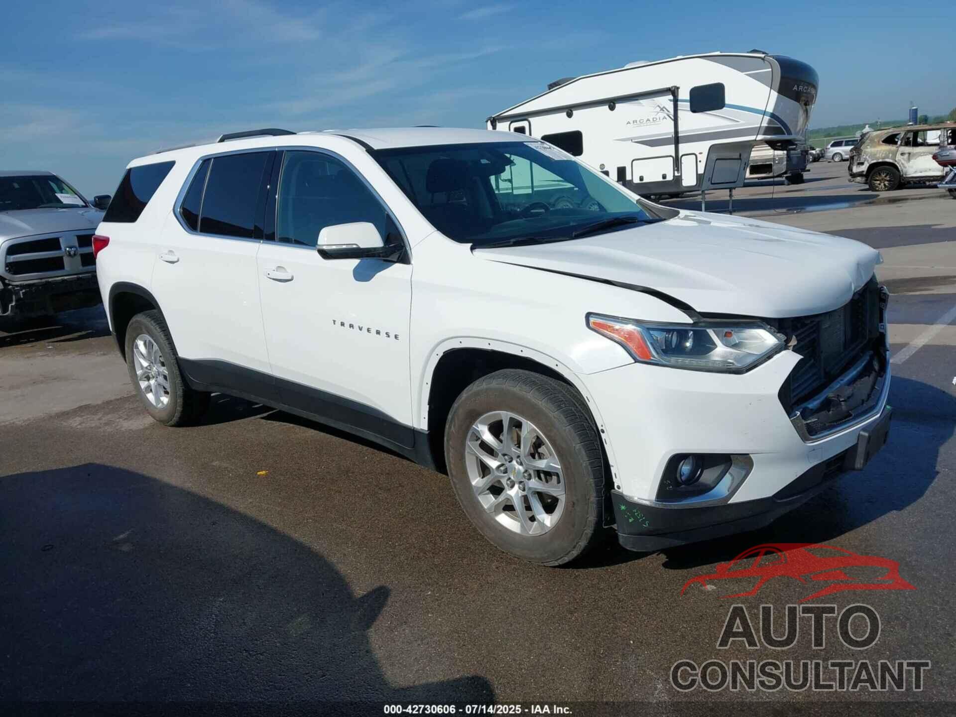 CHEVROLET TRAVERSE 2018 - 1GNEVGKW6JJ270242