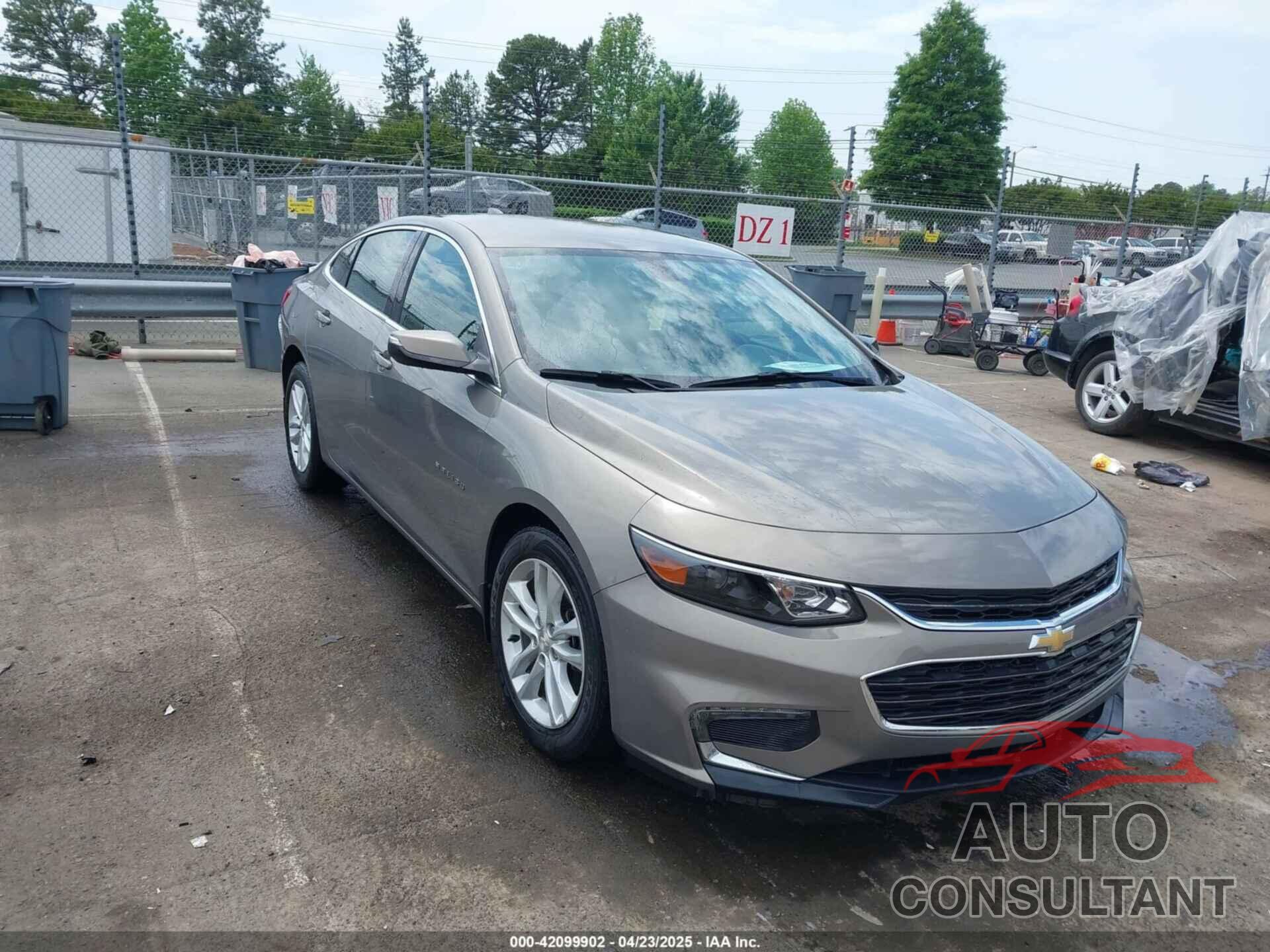 CHEVROLET MALIBU 2017 - 1G1ZE5ST3HF272752