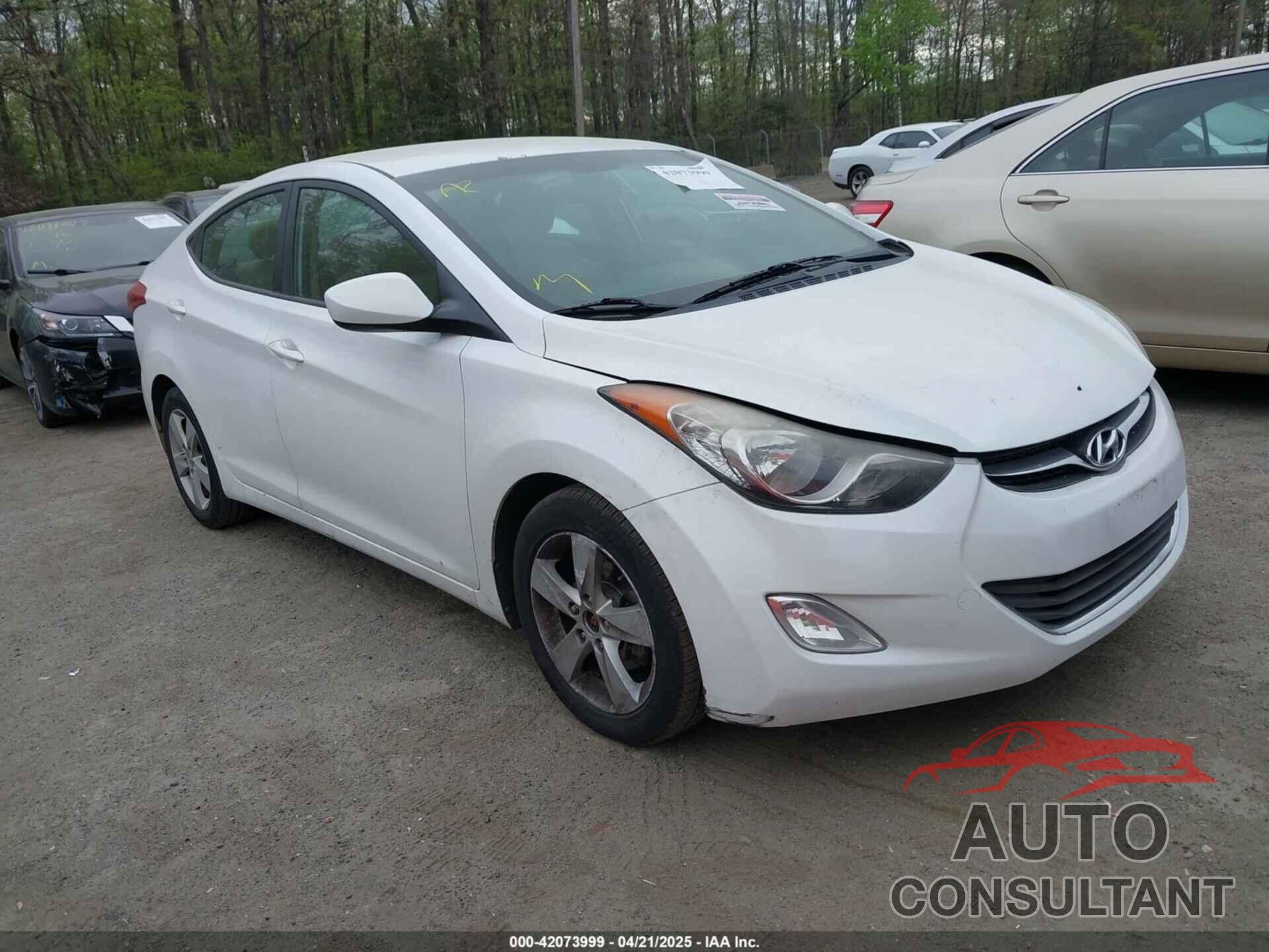 HYUNDAI ELANTRA 2013 - 5NPDH4AE2DH447594