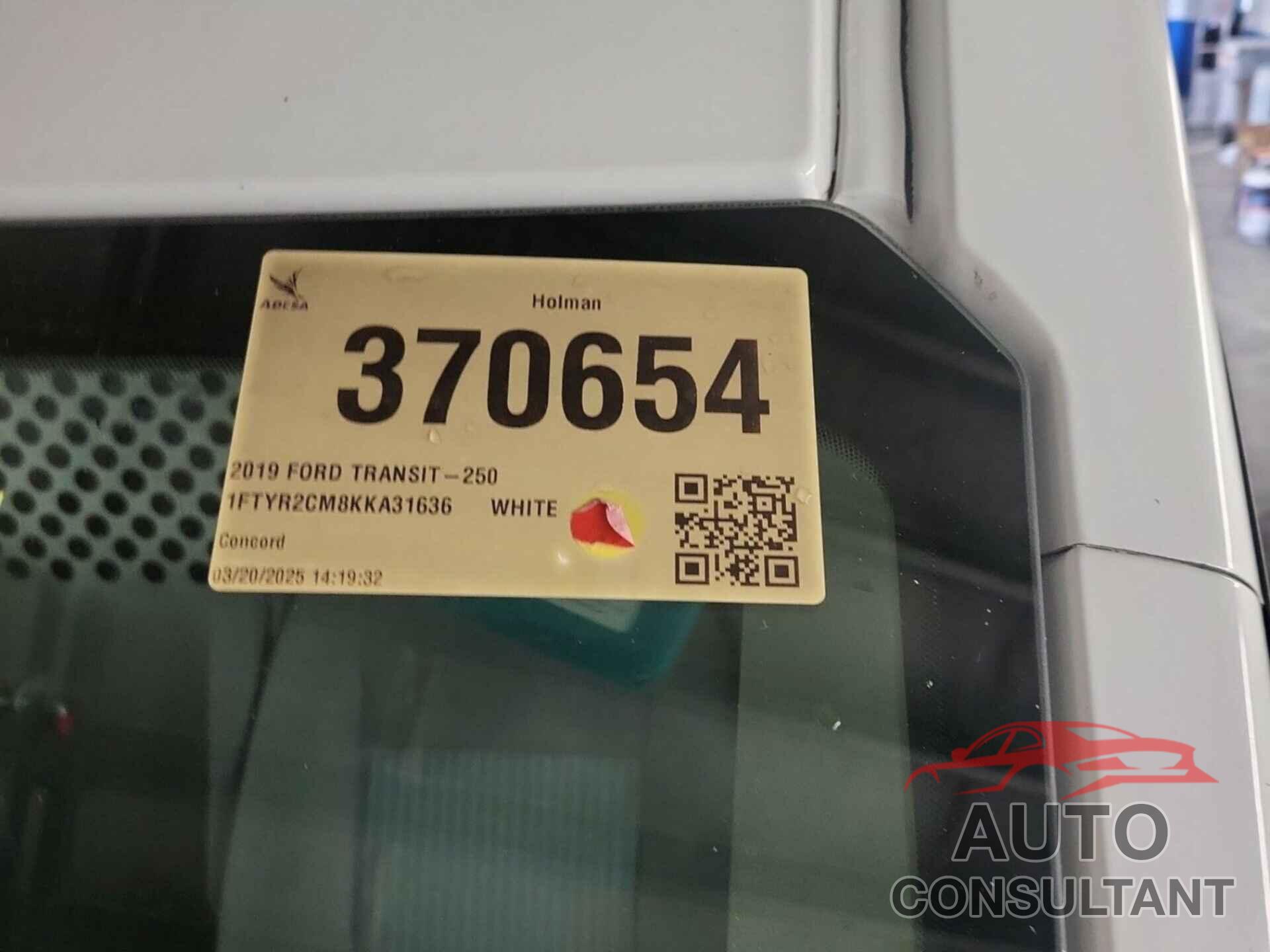 FORD TRANSIT 2019 - 1FTYR2CM8KKA31636