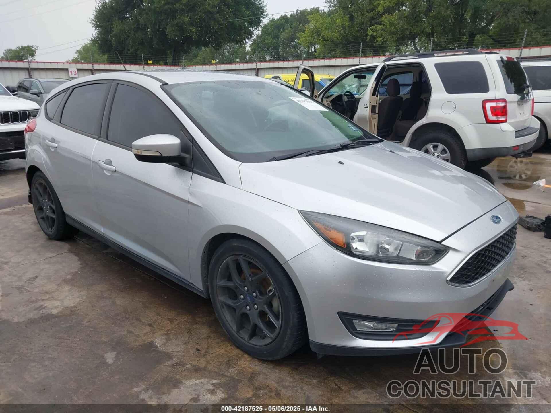 FORD FOCUS 2016 - 1FADP3K21GL321685