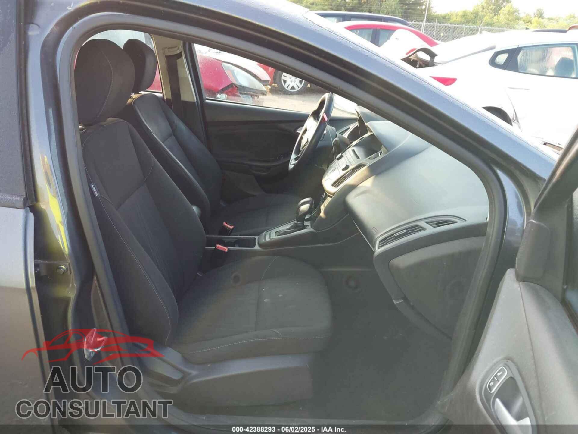 FORD FOCUS 2017 - 1FADP3K24HL286335