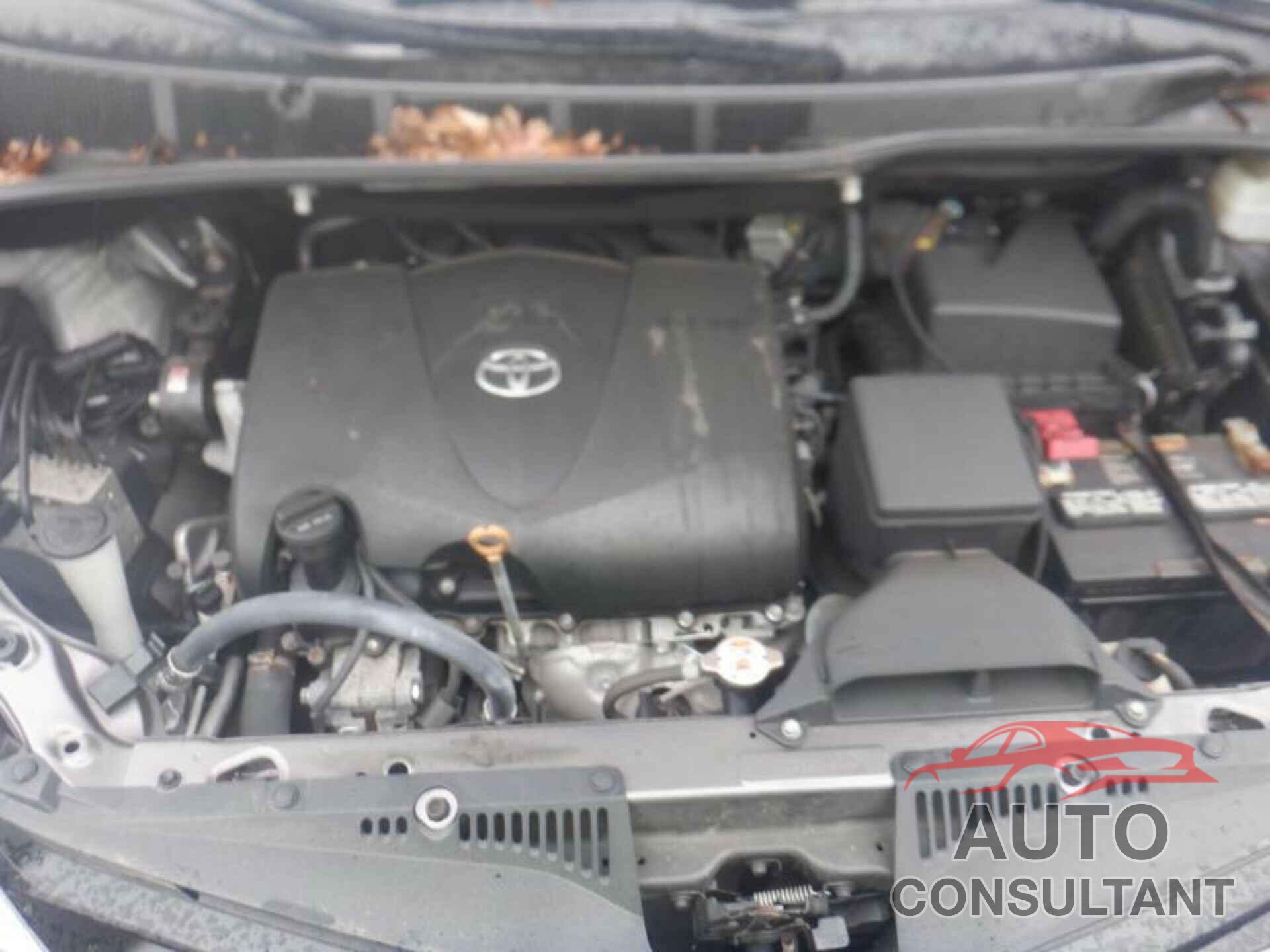TOYOTA SIENNA 2019 - 5TDZZ3DC8KS995386