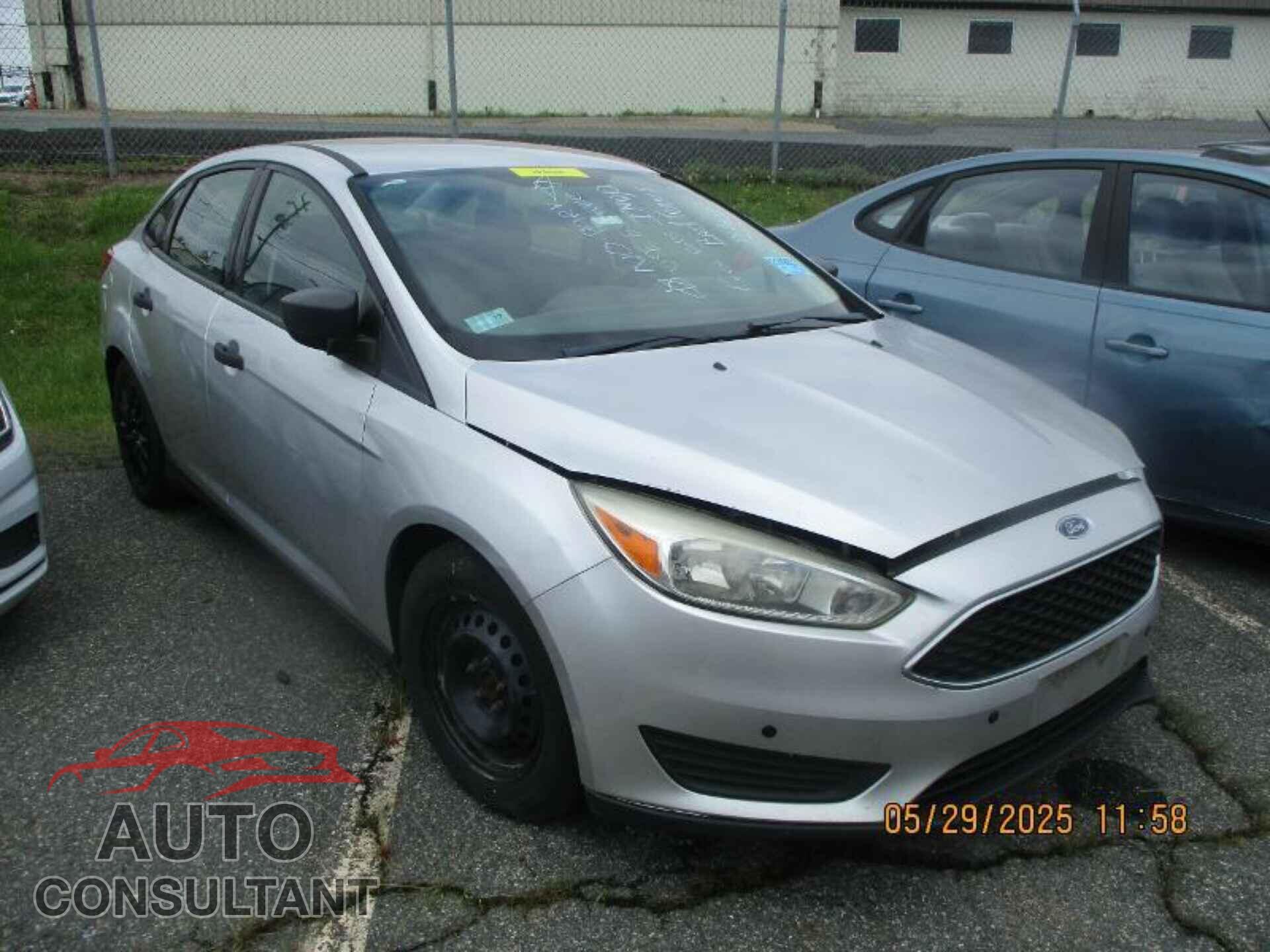 FORD FOCUS 2016 - 1FADP3E21GL322377