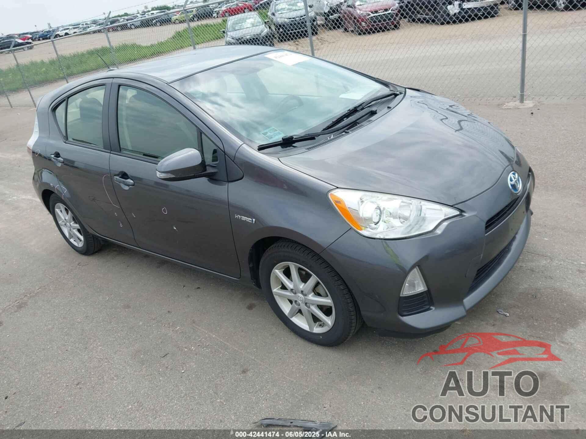 TOYOTA PRIUS C 2014 - JTDKDTB31E1570290