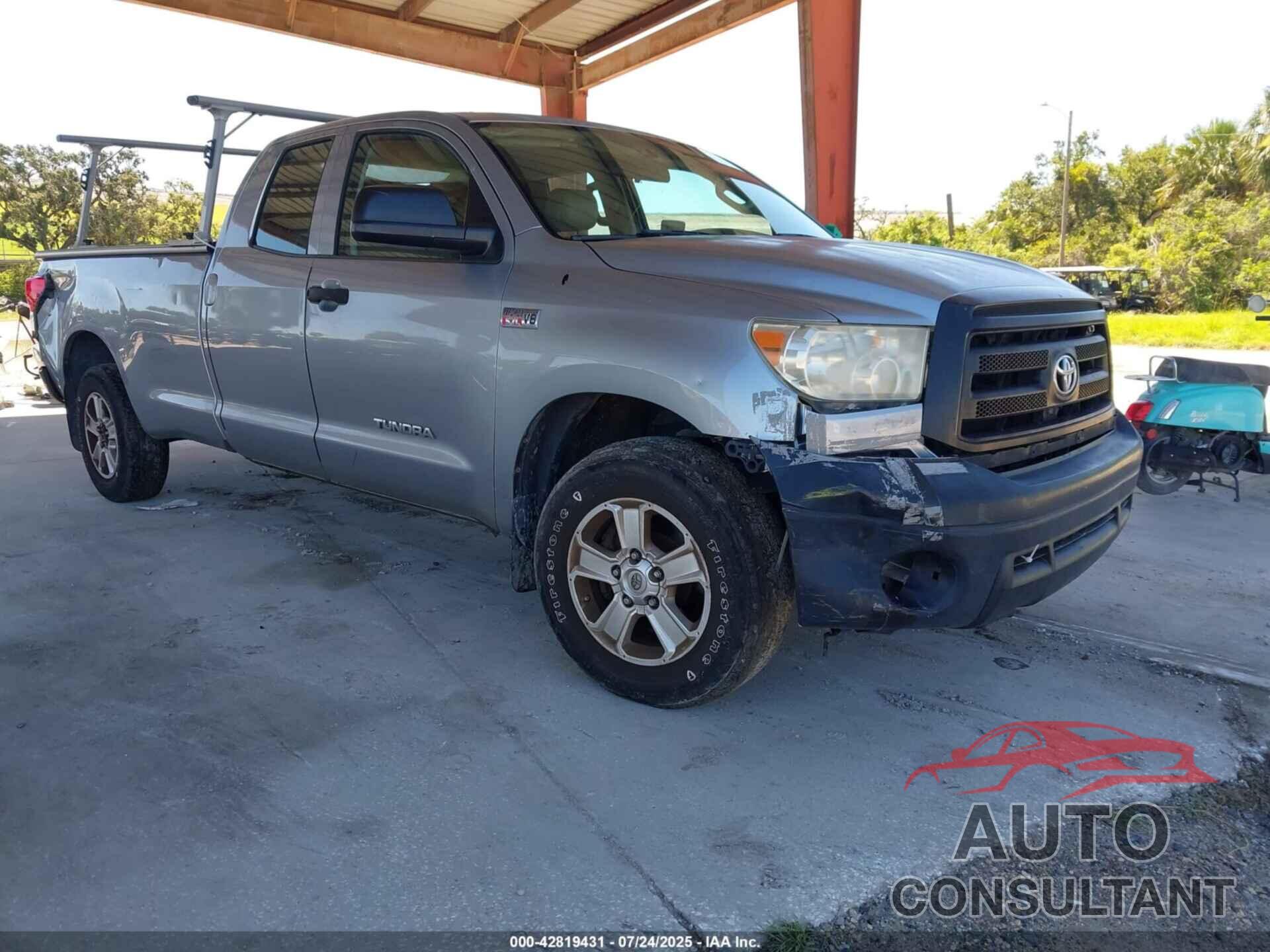 TOYOTA TUNDRA 2011 - 5TFTY5F11BX007228