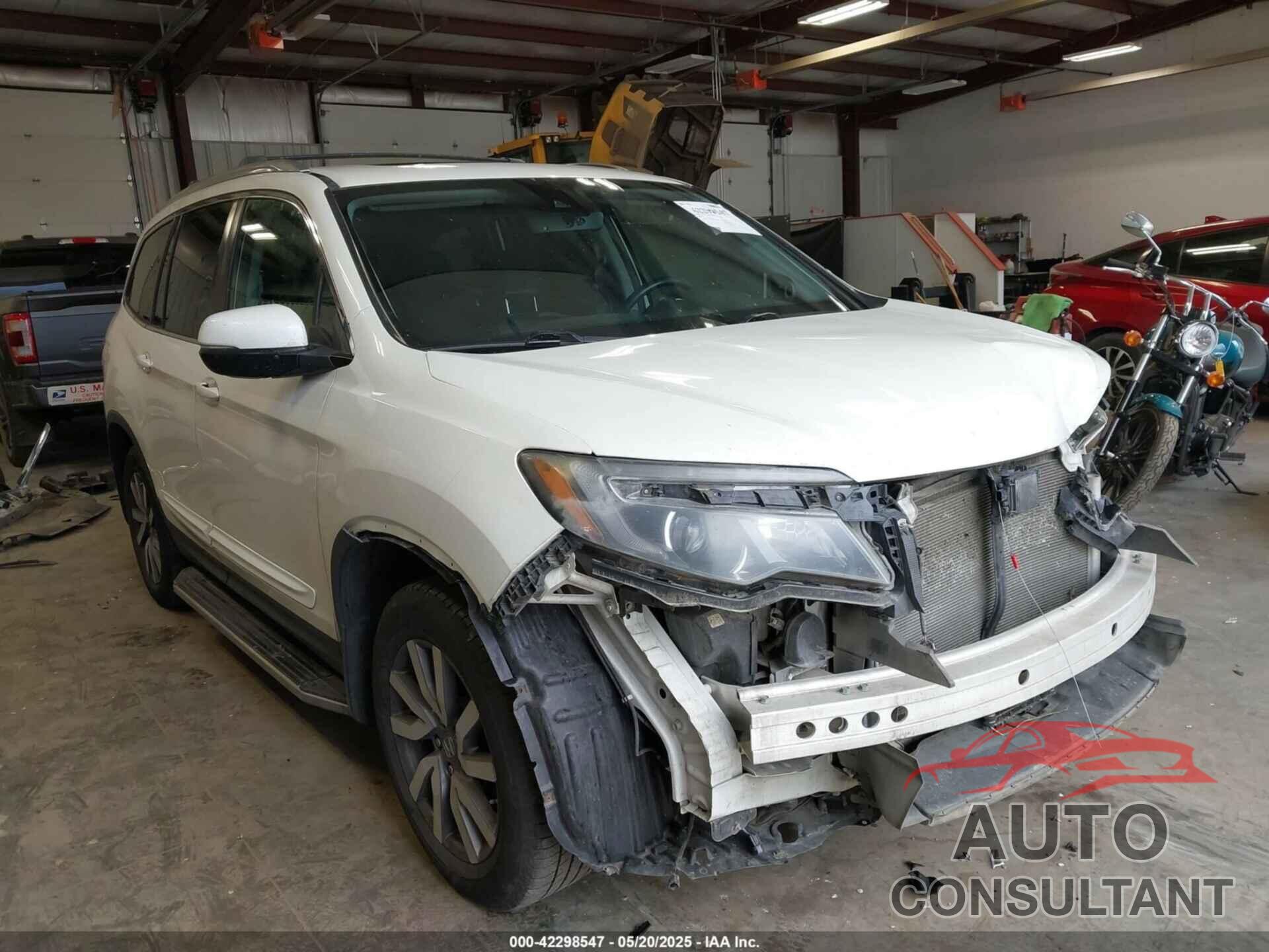 HONDA PILOT 2019 - 5FNYF6H54KB043295