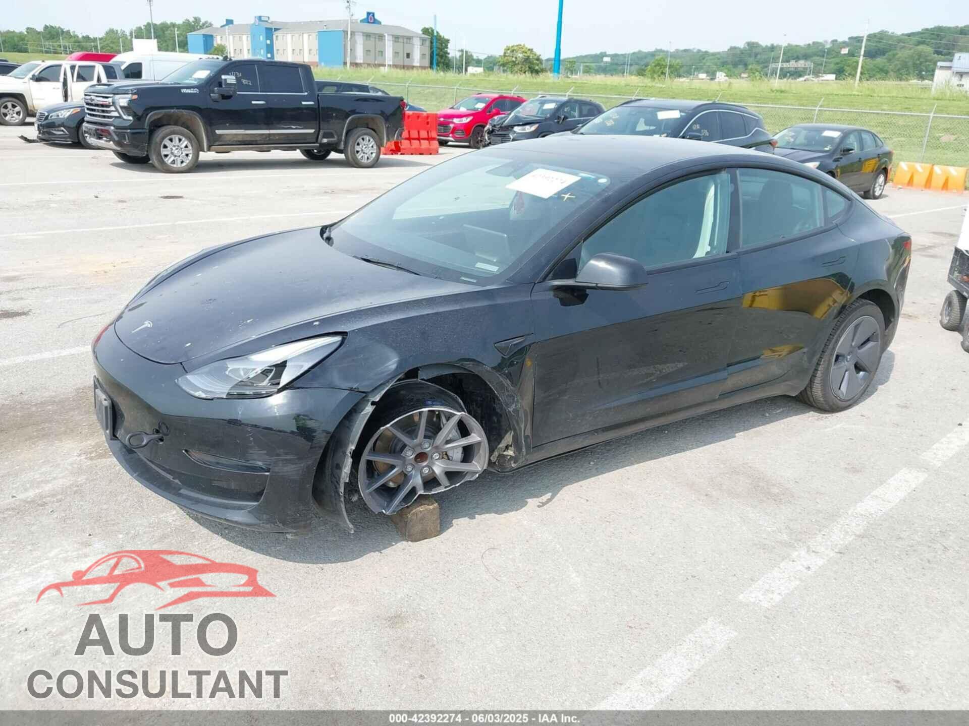TESLA MODEL 3 2023 - 5YJ3E1EA7PF641695