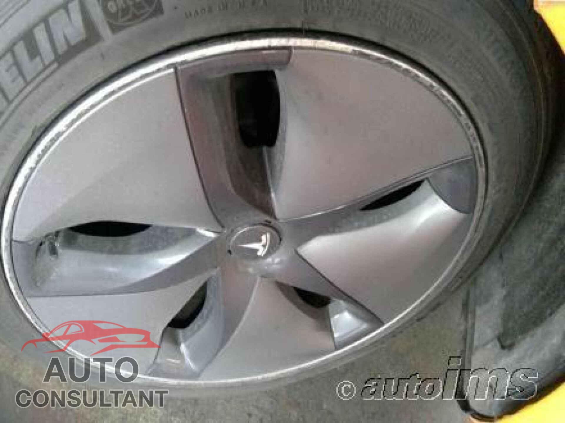 TESLA MODEL 3 2020 - 5YJ3E1EBXLF637112