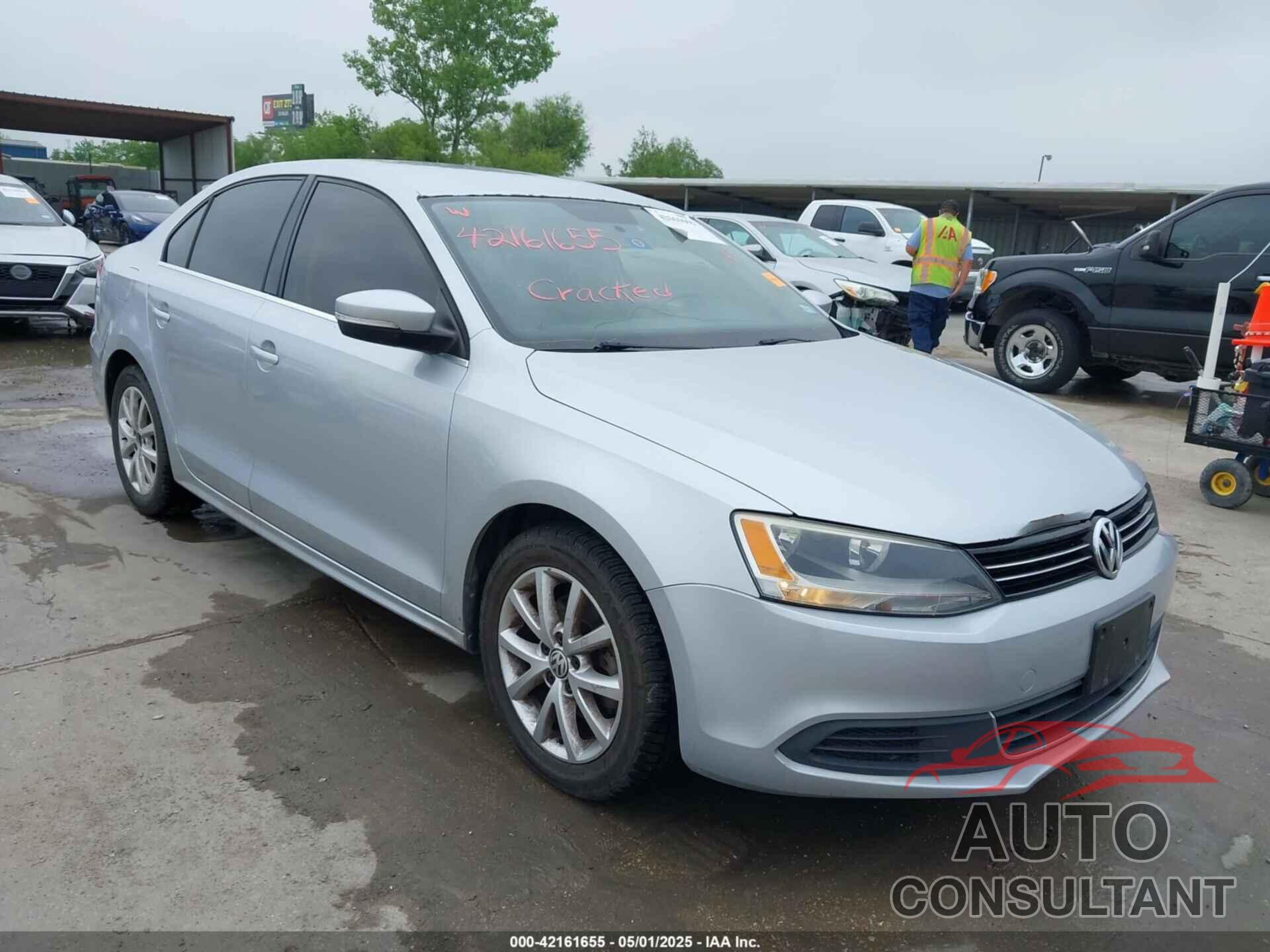 VOLKSWAGEN JETTA 2013 - 3VWDX7AJXDM373706